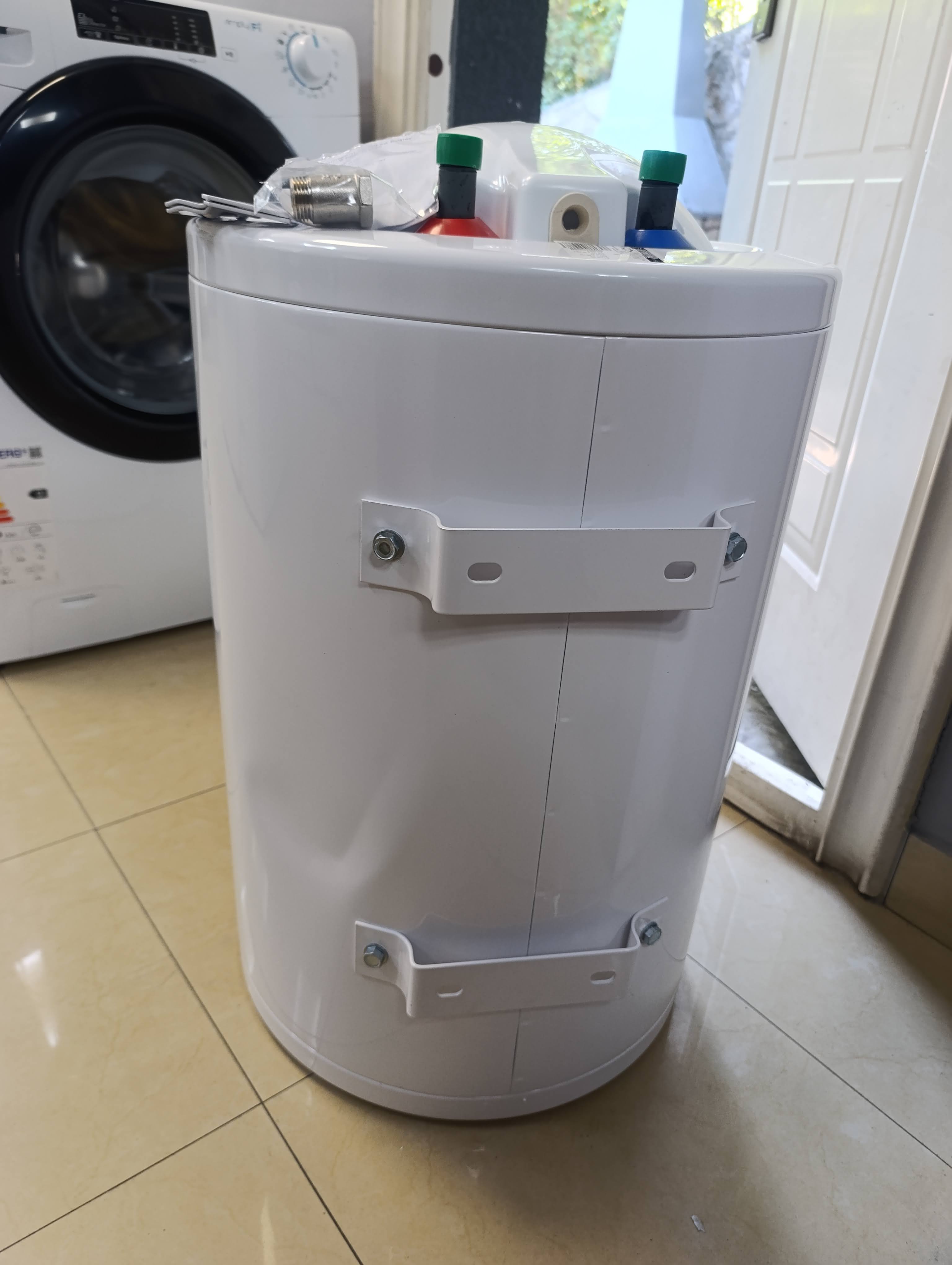 Bojler Termorad BTCR-60 , 60L.