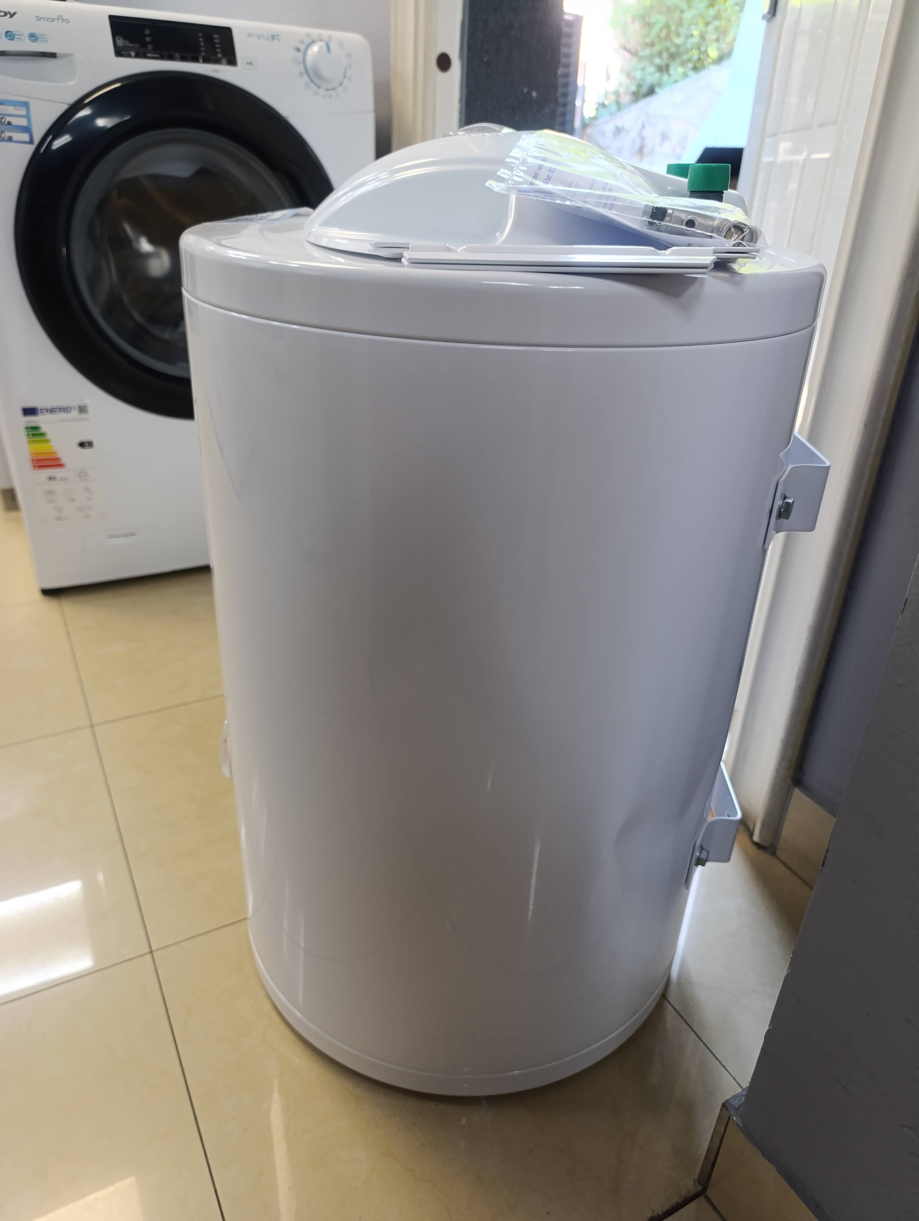 Bojler Termorad BTCR-60 , 60L.