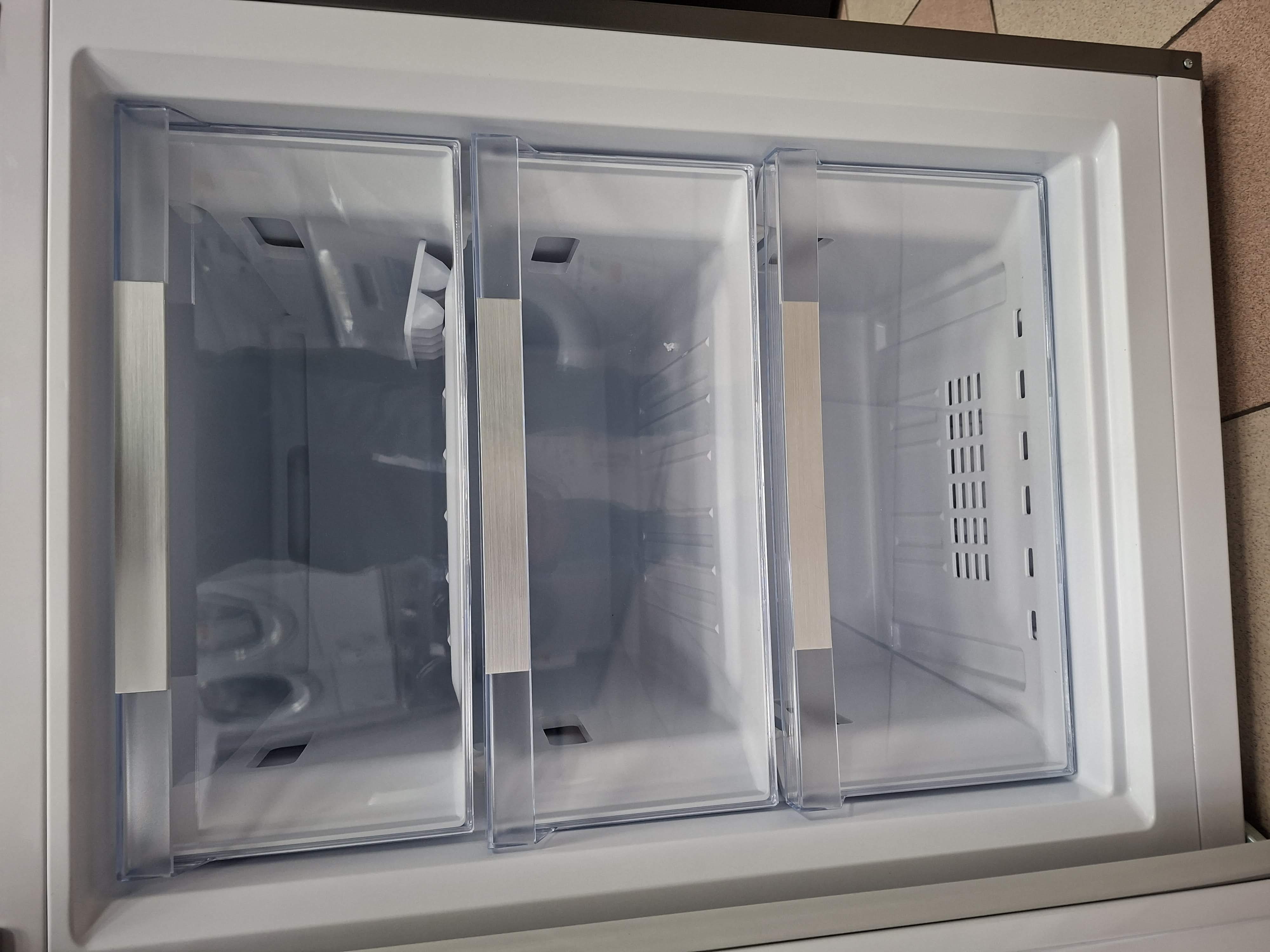 Frižider Bauknecht KGL 1850 IN , 189cm.