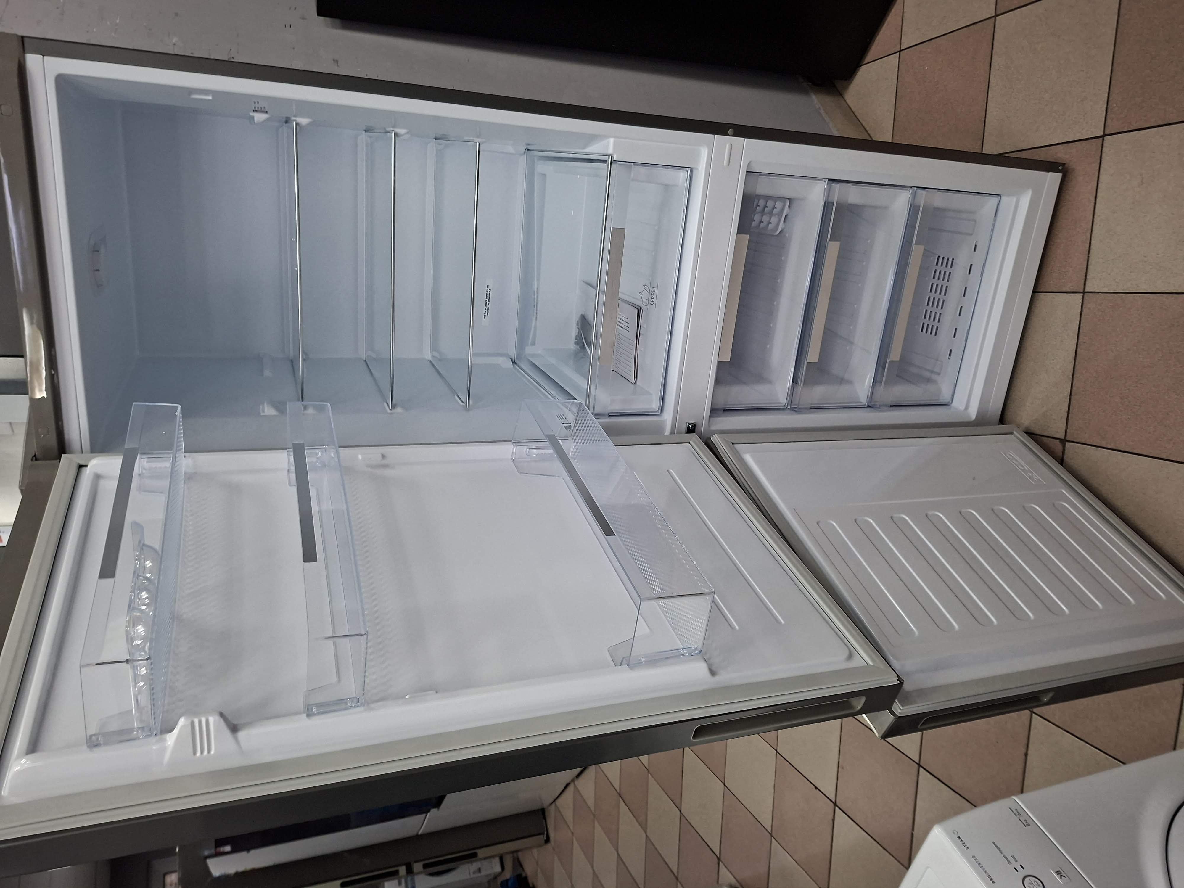 Frižider Bauknecht KGL 1850 IN , 189cm.