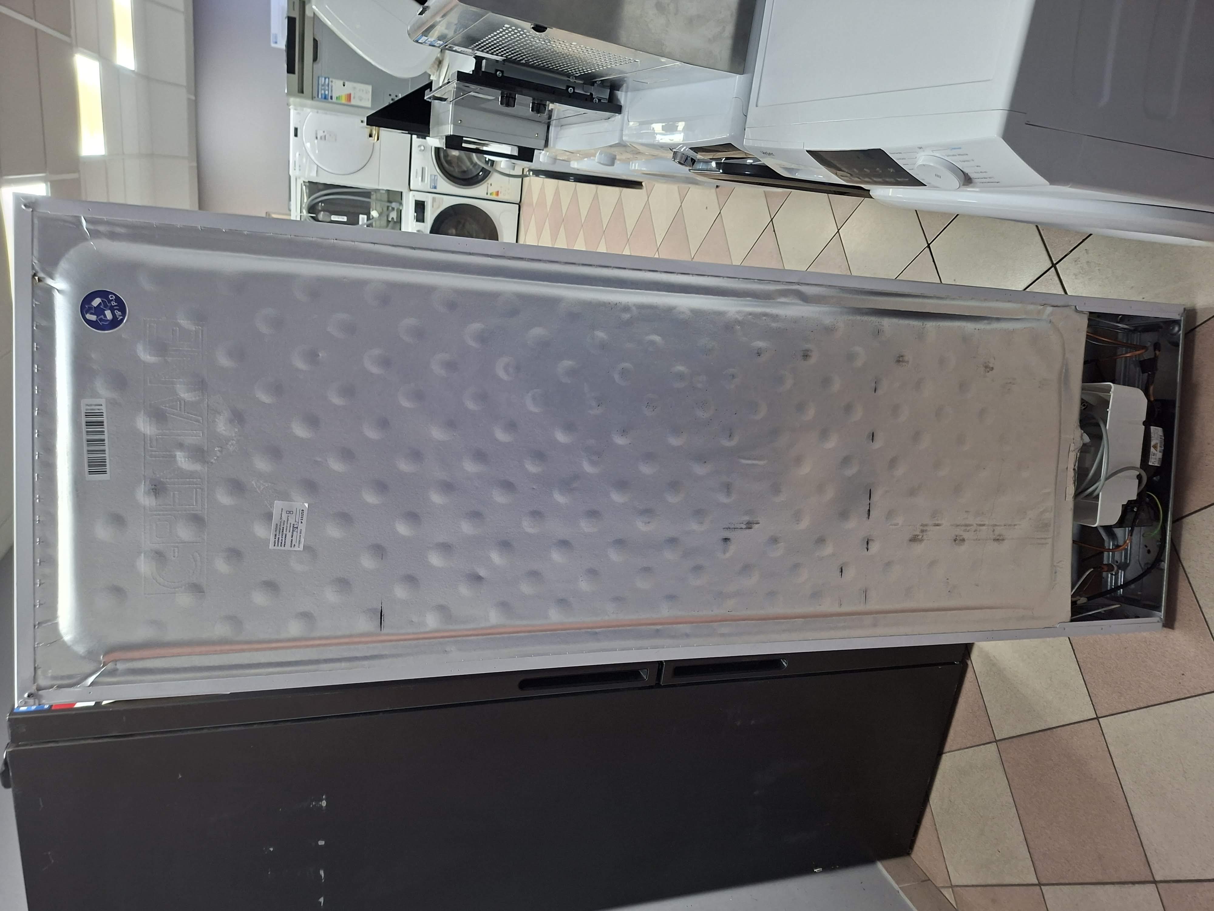 Frižider Bauknecht KGL 1850 WS , 189cm.