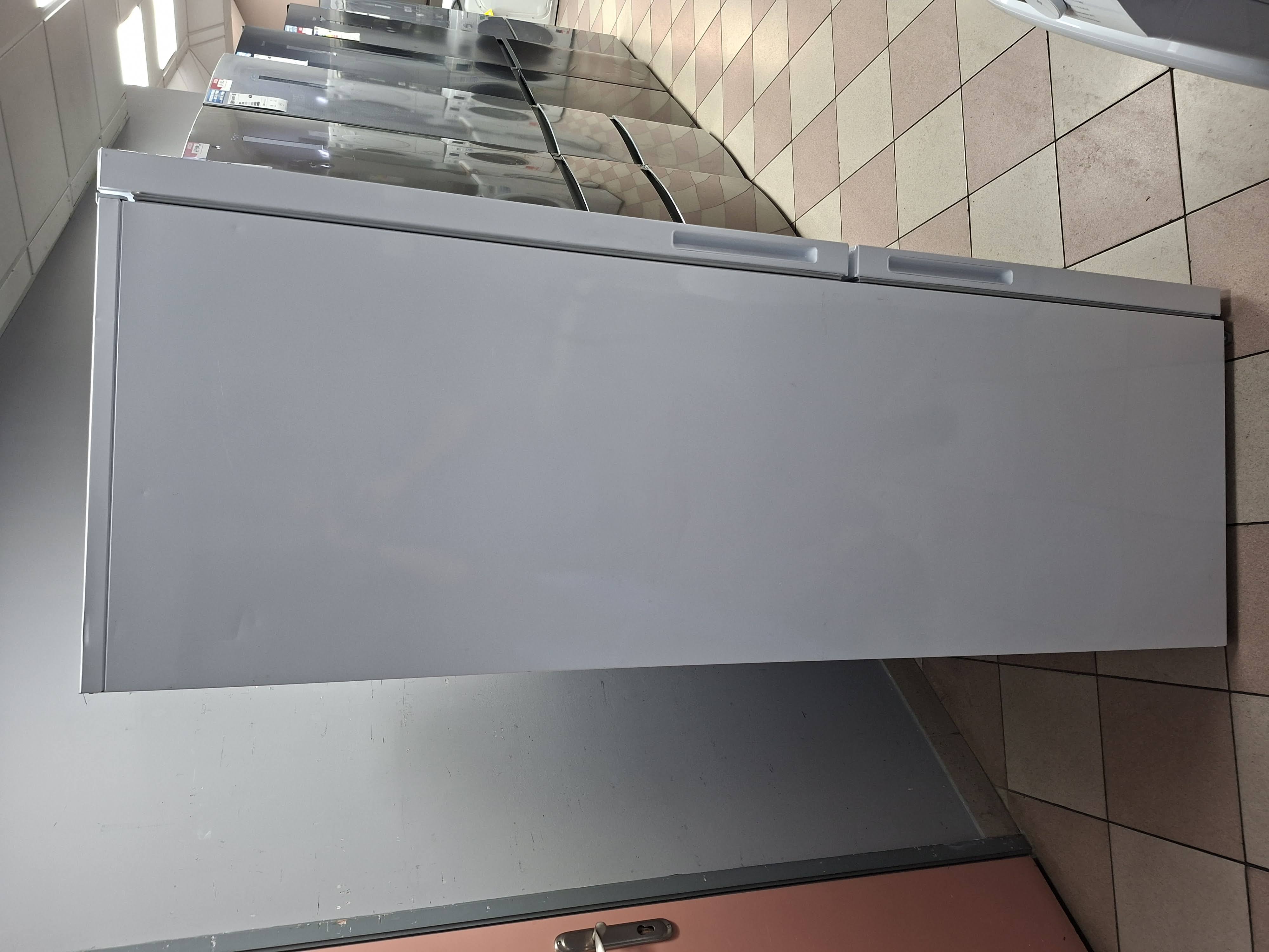 Frižider Bauknecht KGL 1850 WS , 189cm.