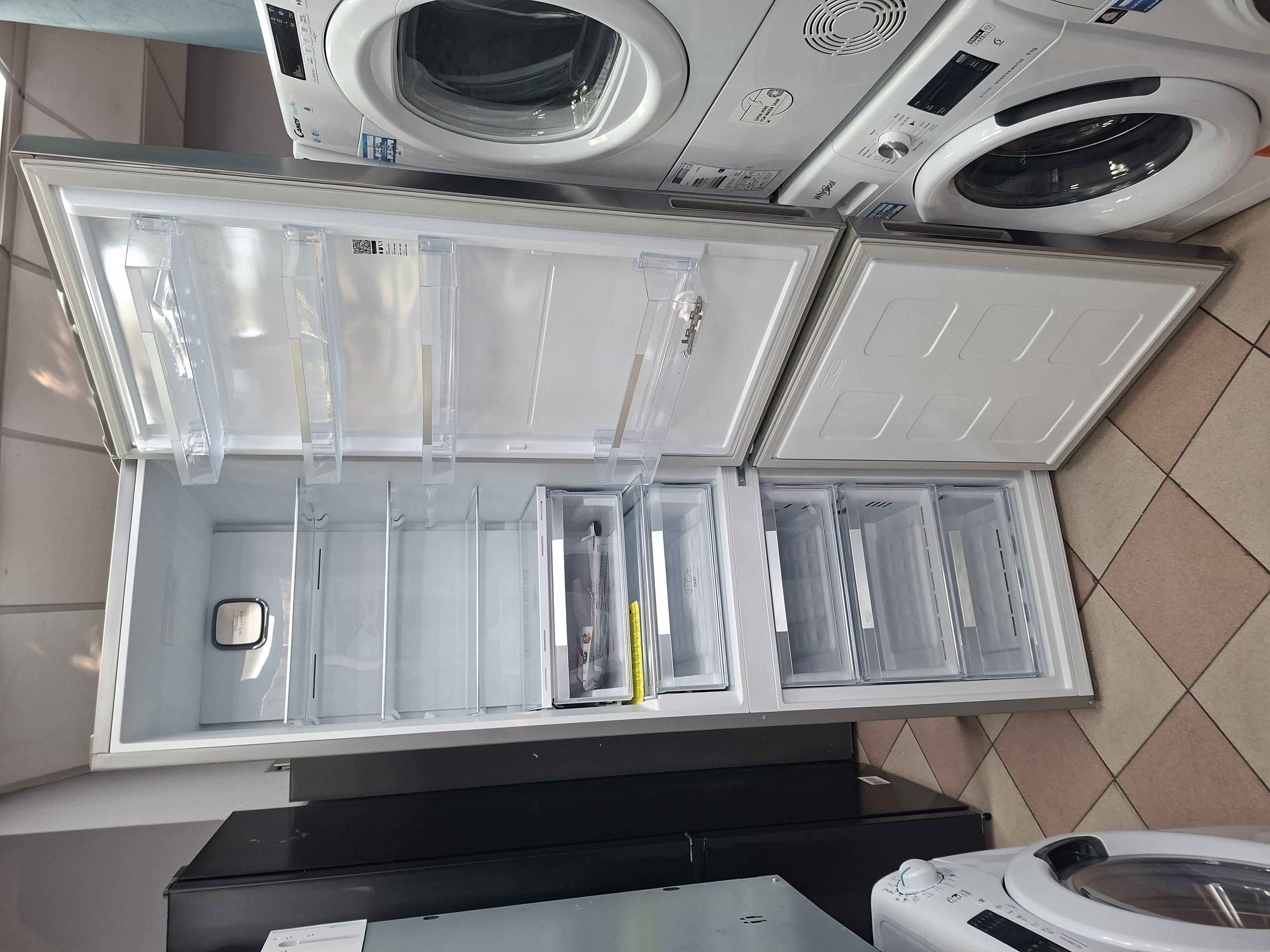 Frižider Bauknecht KGN ECO 201C , 203 cm.