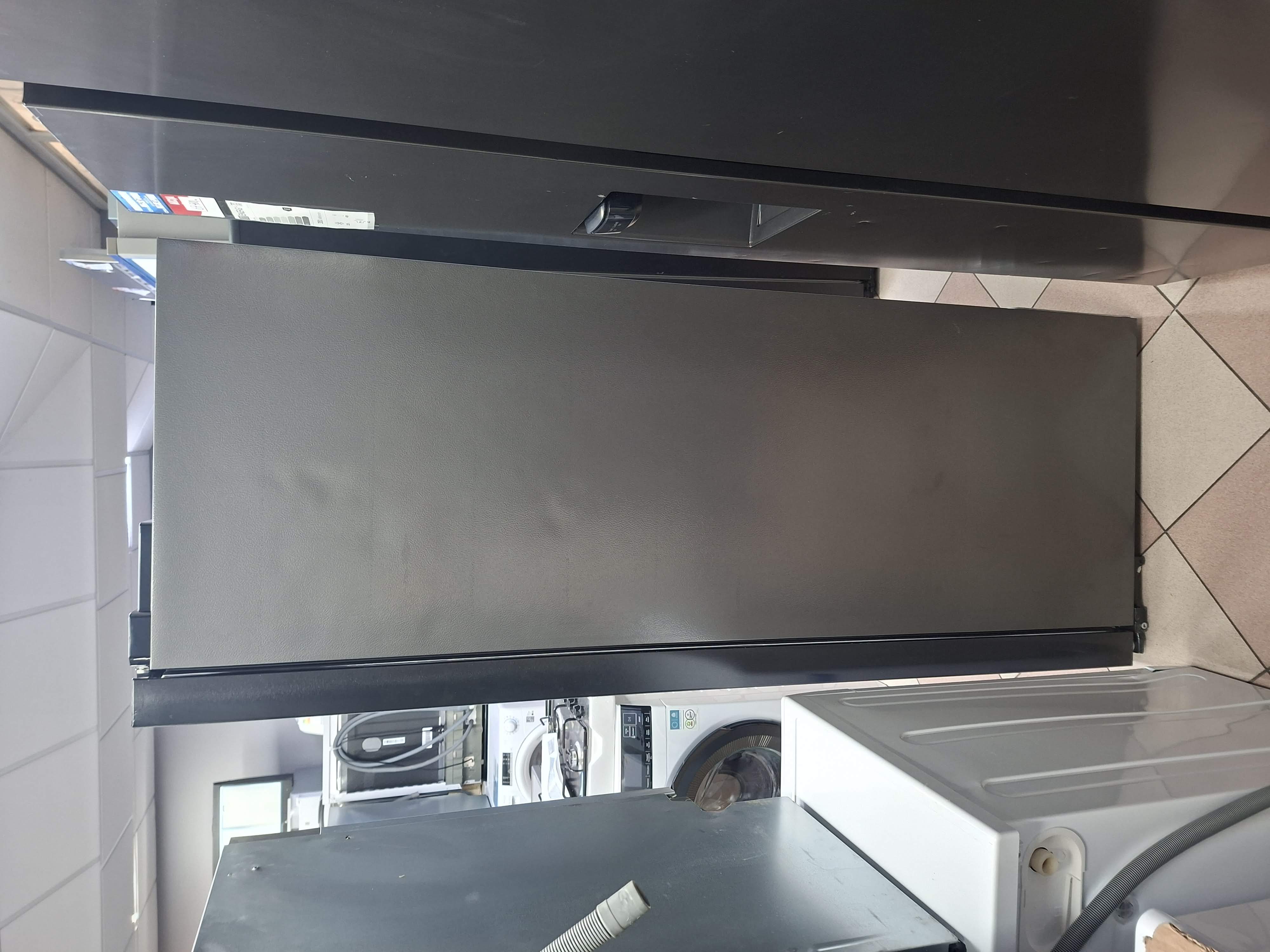 Frižider Bauknecht SBS IW E90, 177cm