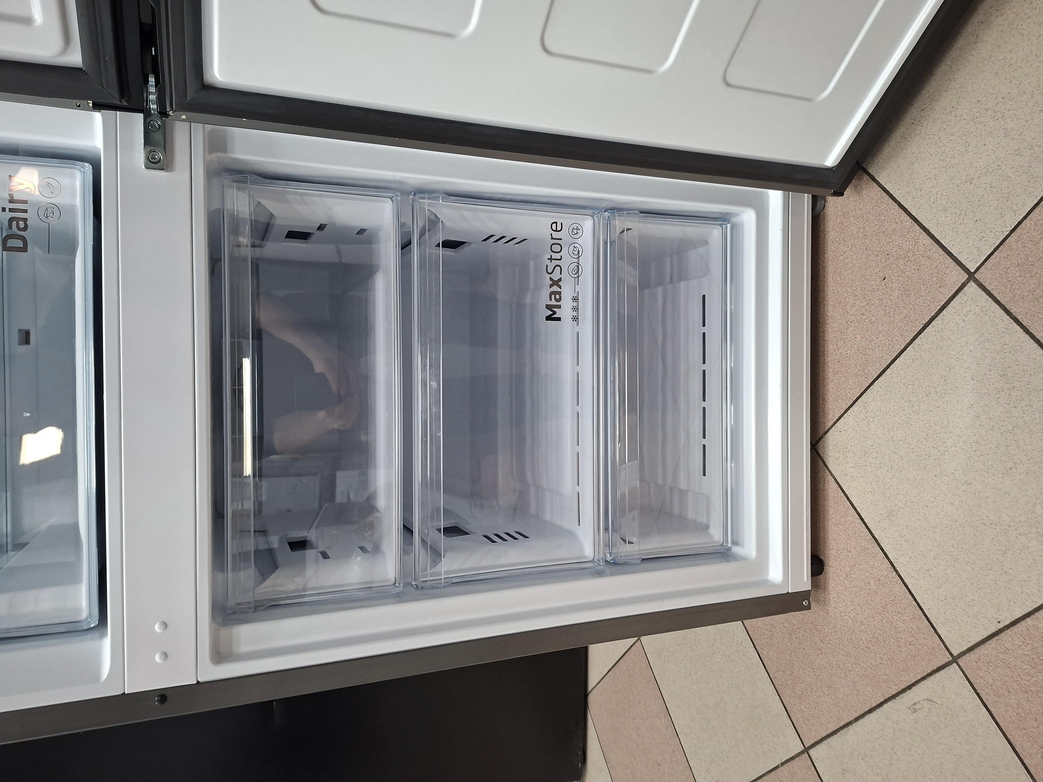 Frižider Beko B7RCNA408HG, 203cm