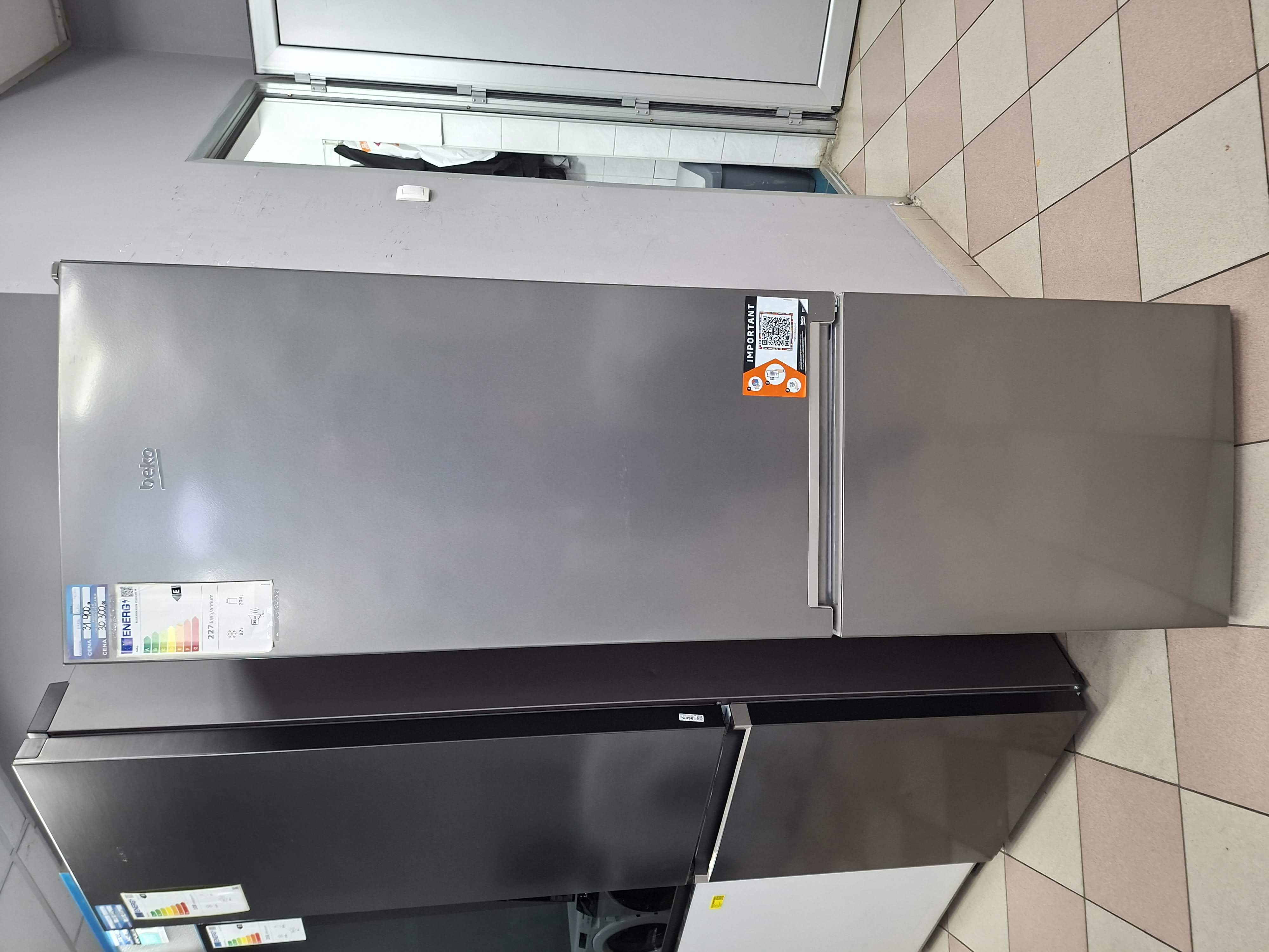 Frižider Beko RCSA300K40GN , 182 cm