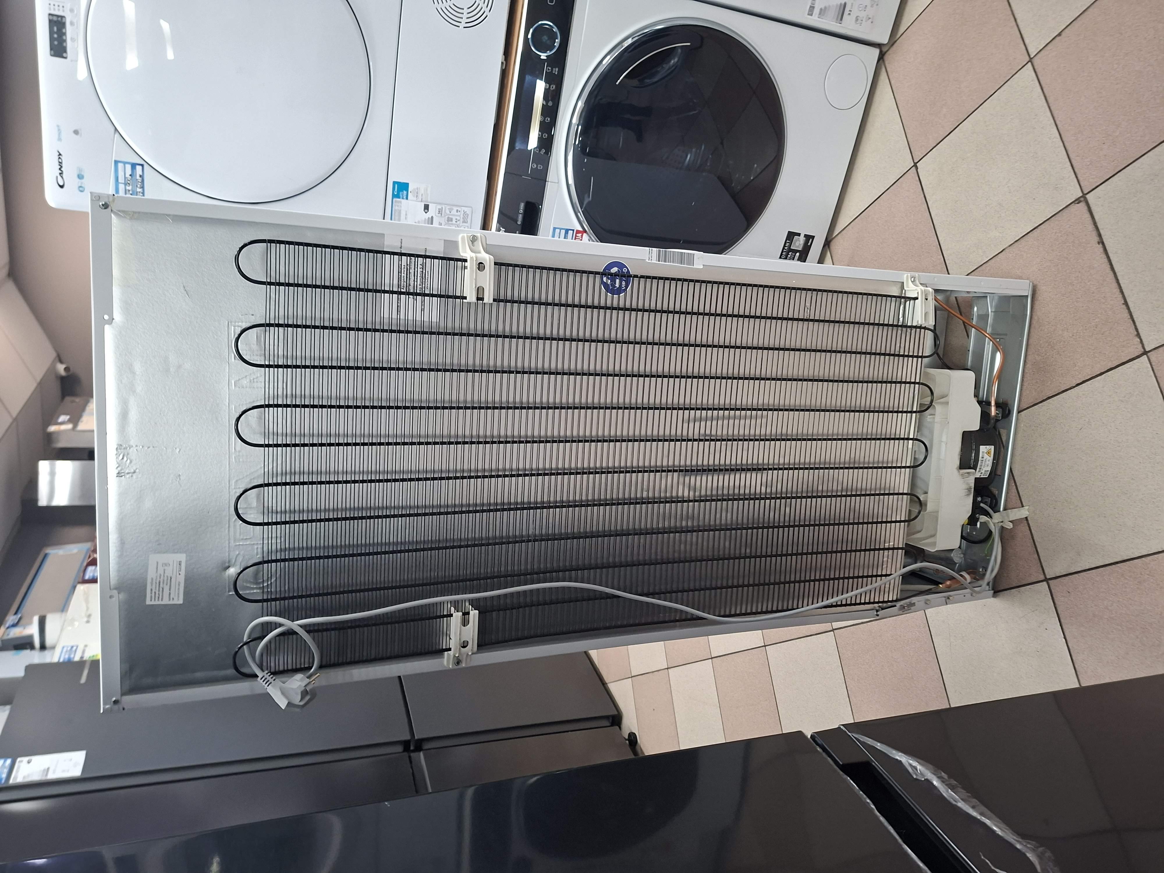 Frižider Beko RSSA290M41WN , 151 cm.