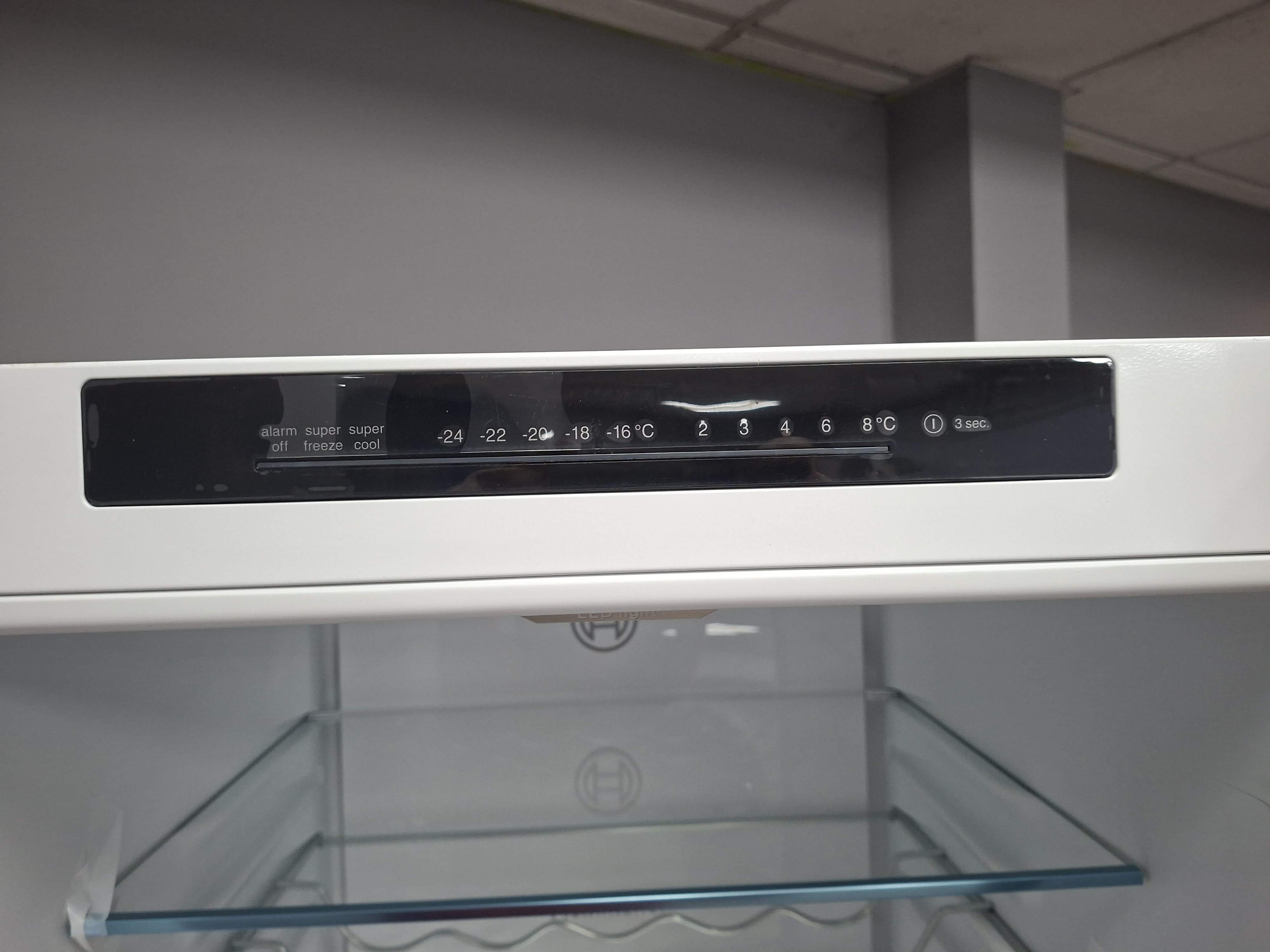 Frižider Bosch KGN392LAG , 203 cm