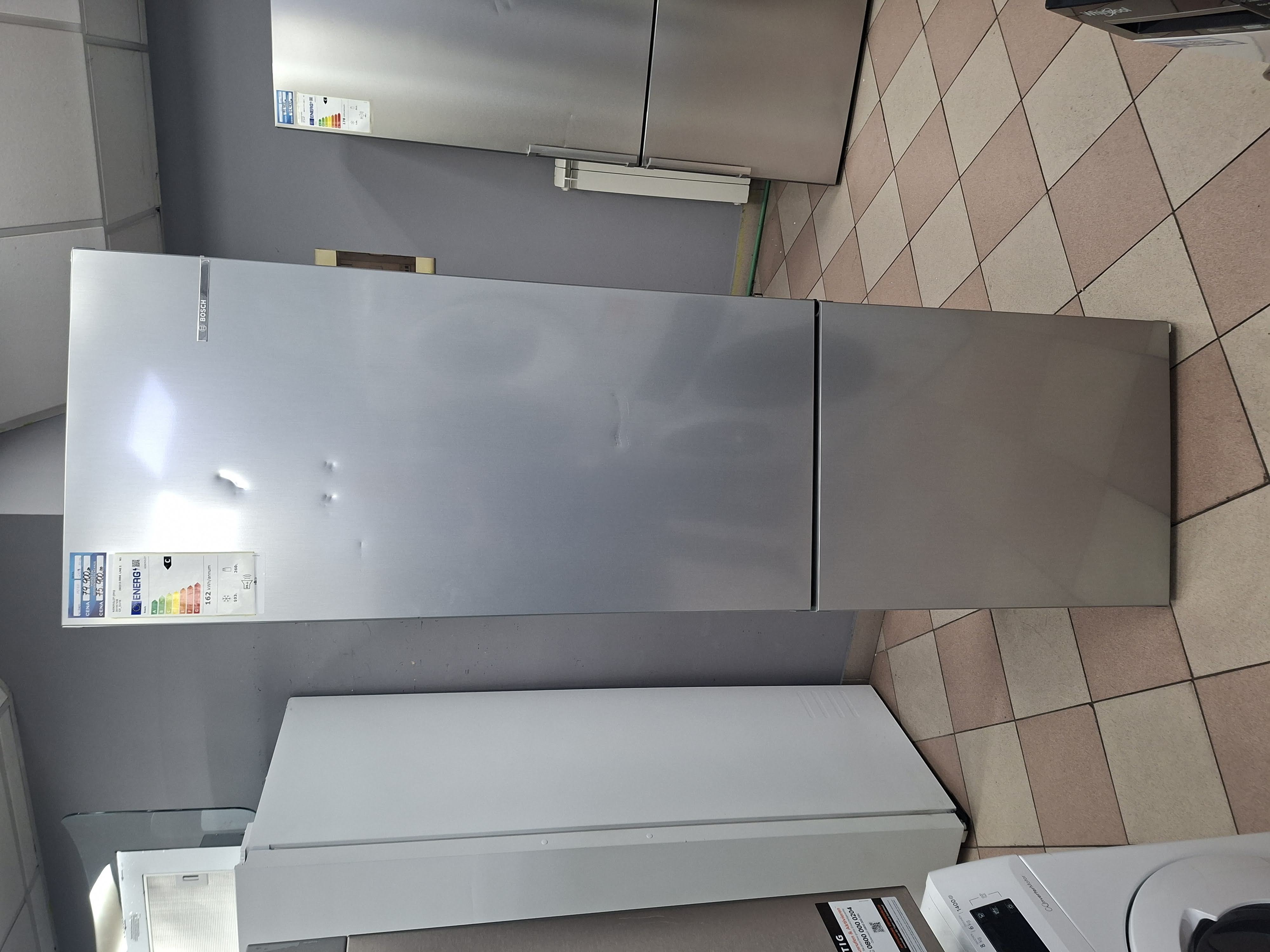 Frižider Bosch KGN392LCF , 203 cm