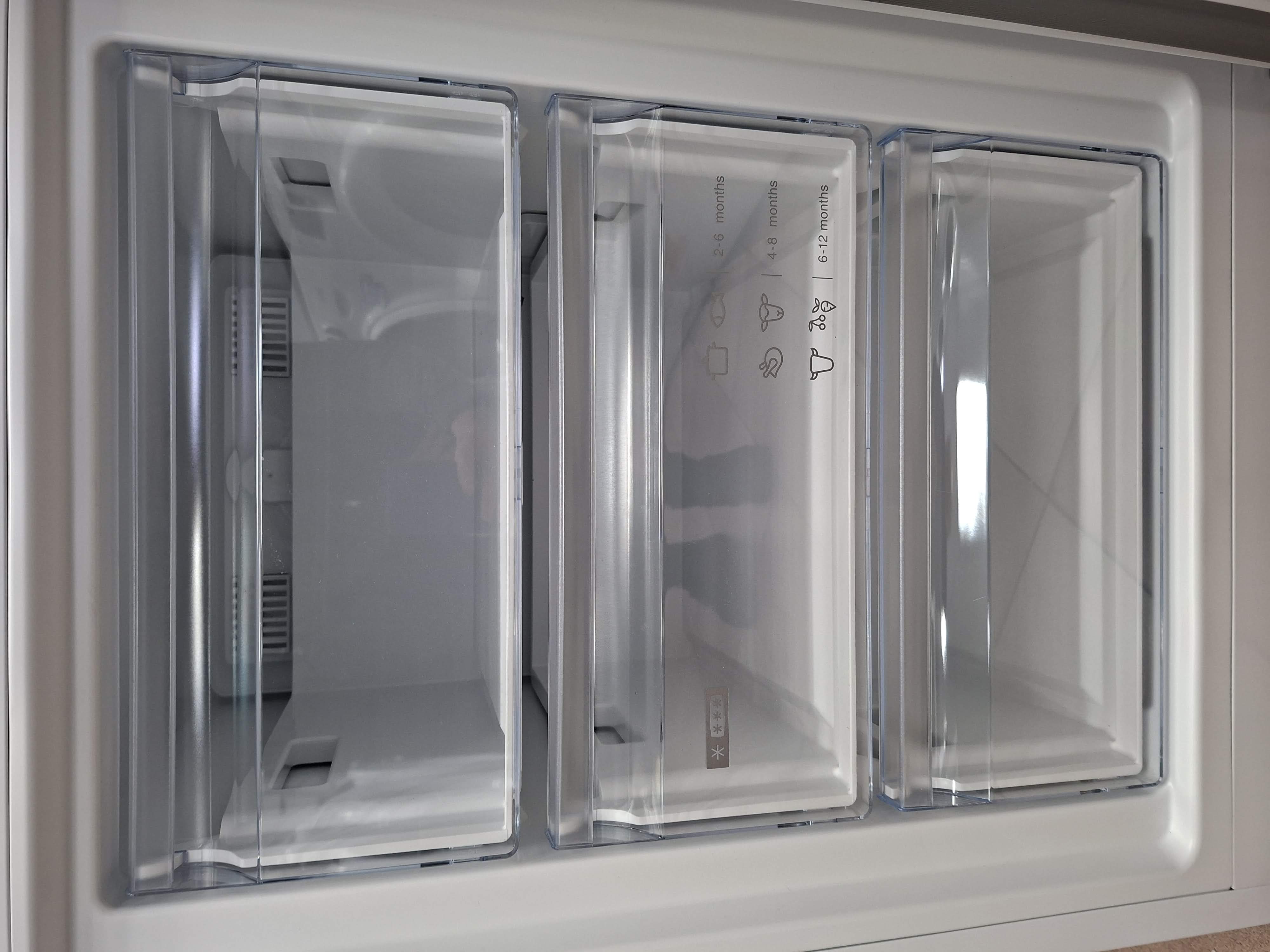 Frižider Bosch KGN392WCF , 203 cm