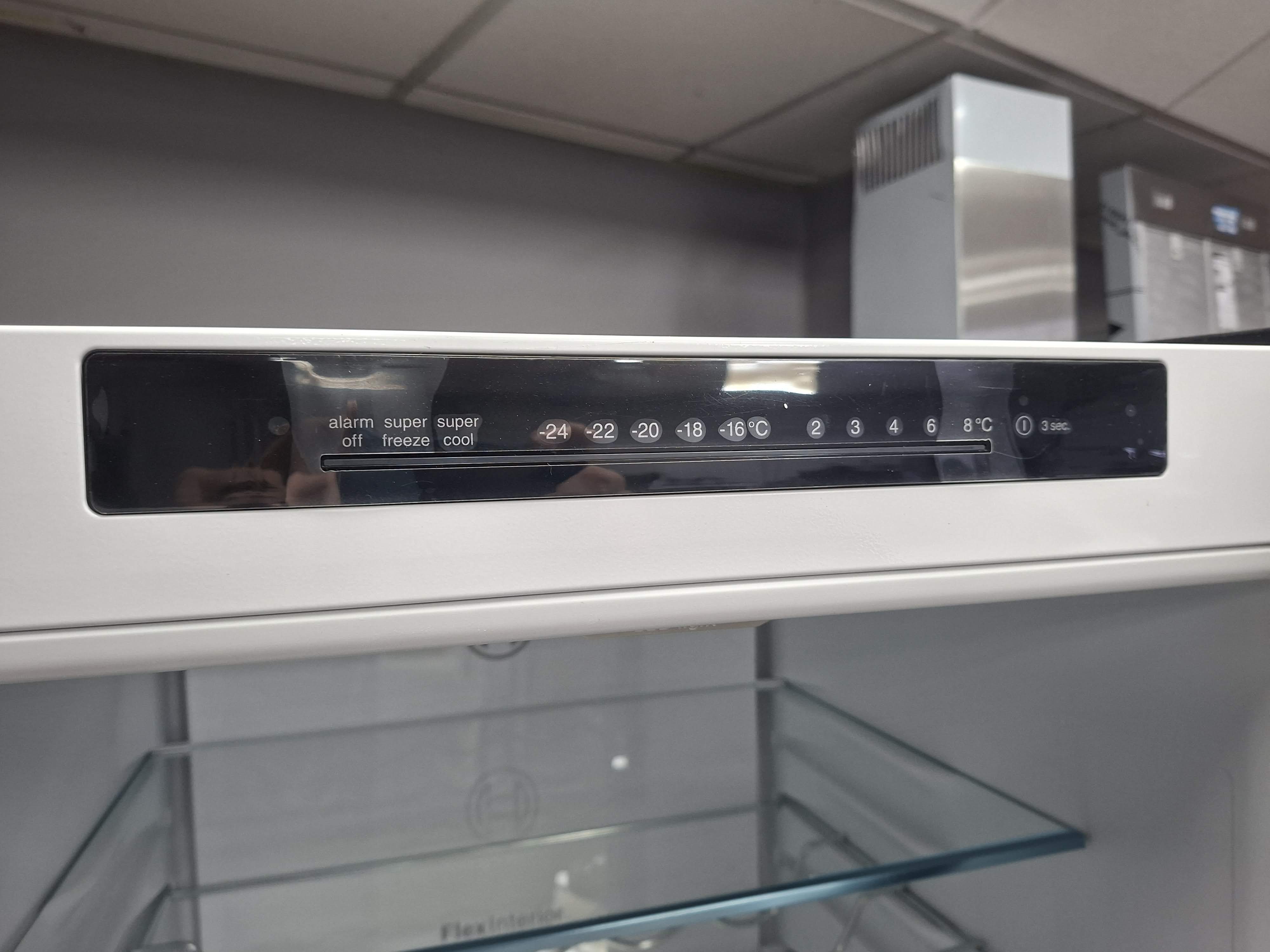 Frižider Bosch KGN39OCAF , 203 cm