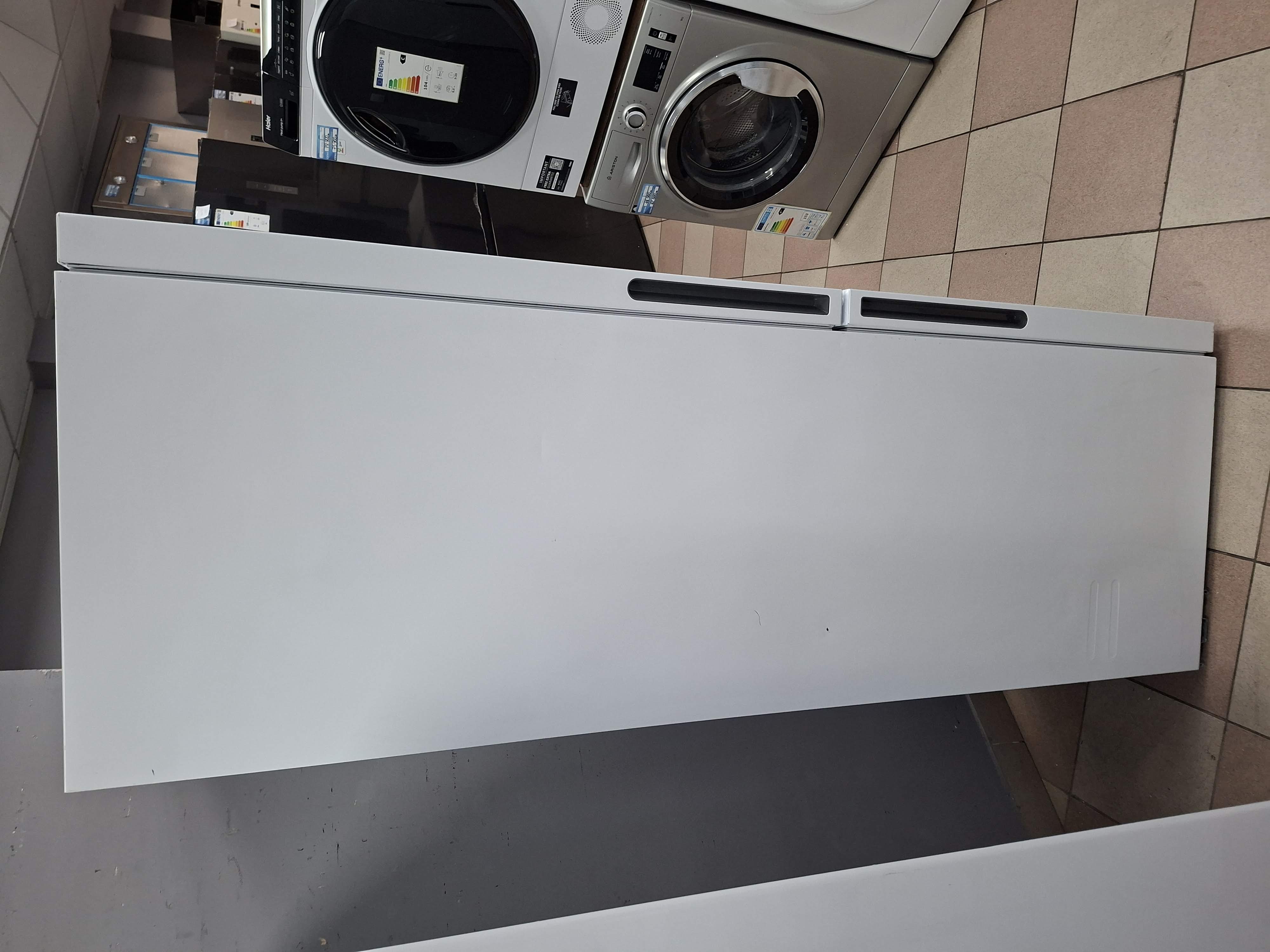 Frižider Candy CCE3T618FW , 185 cm.