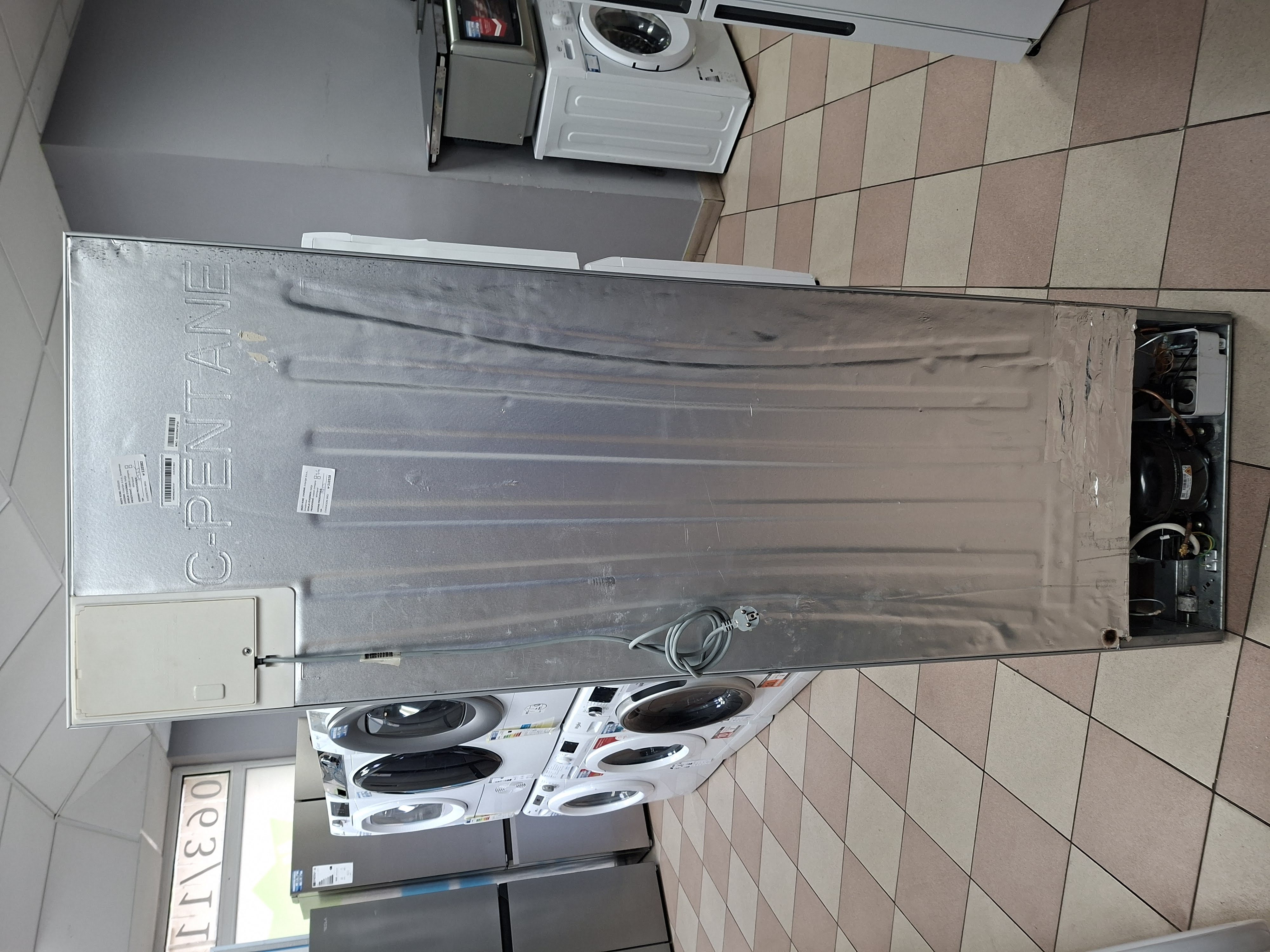 Frižider Candy CCE4T618ES , 185 cm.