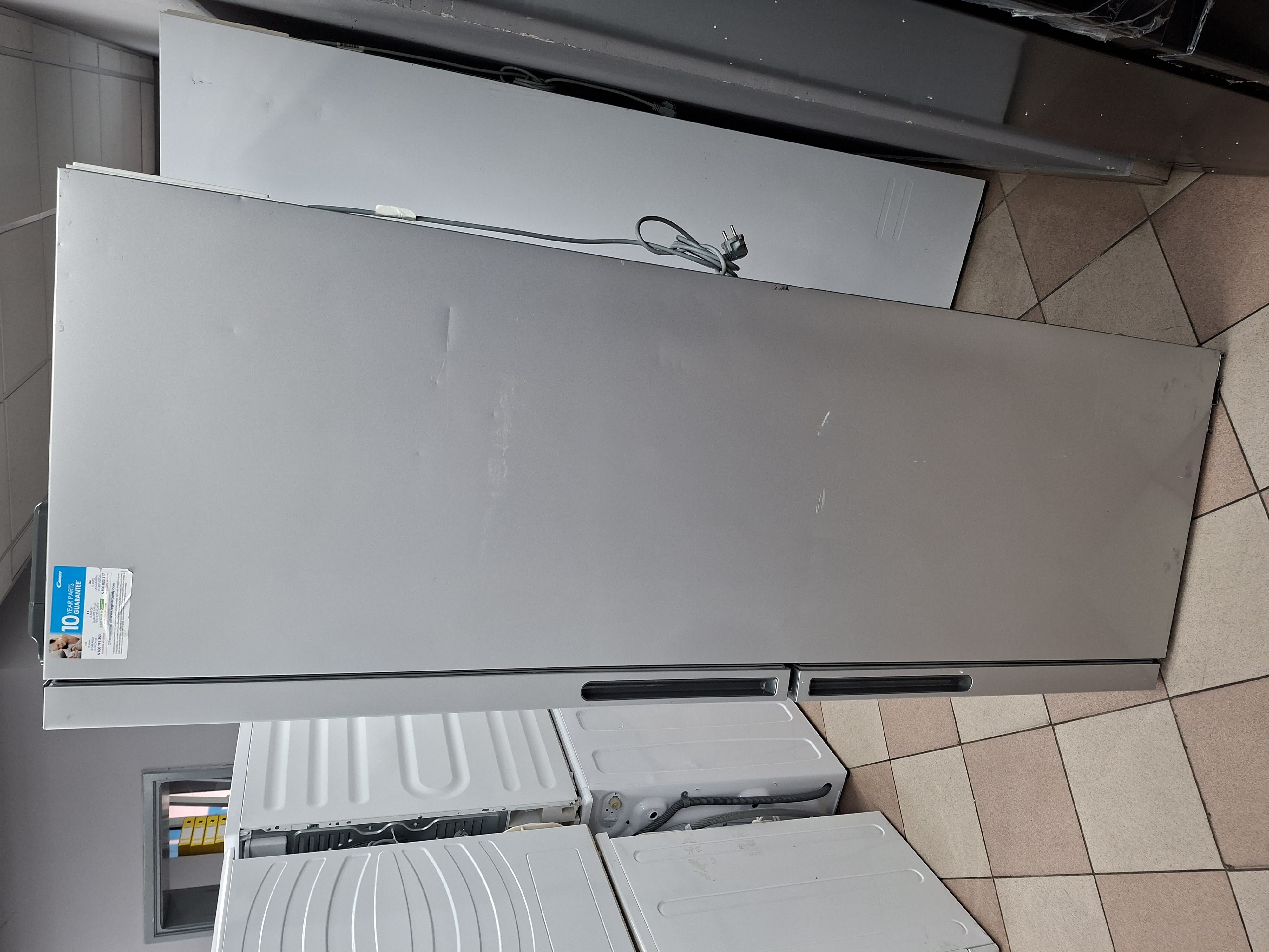 Frižider Candy CCE4T618ES , 185 cm.