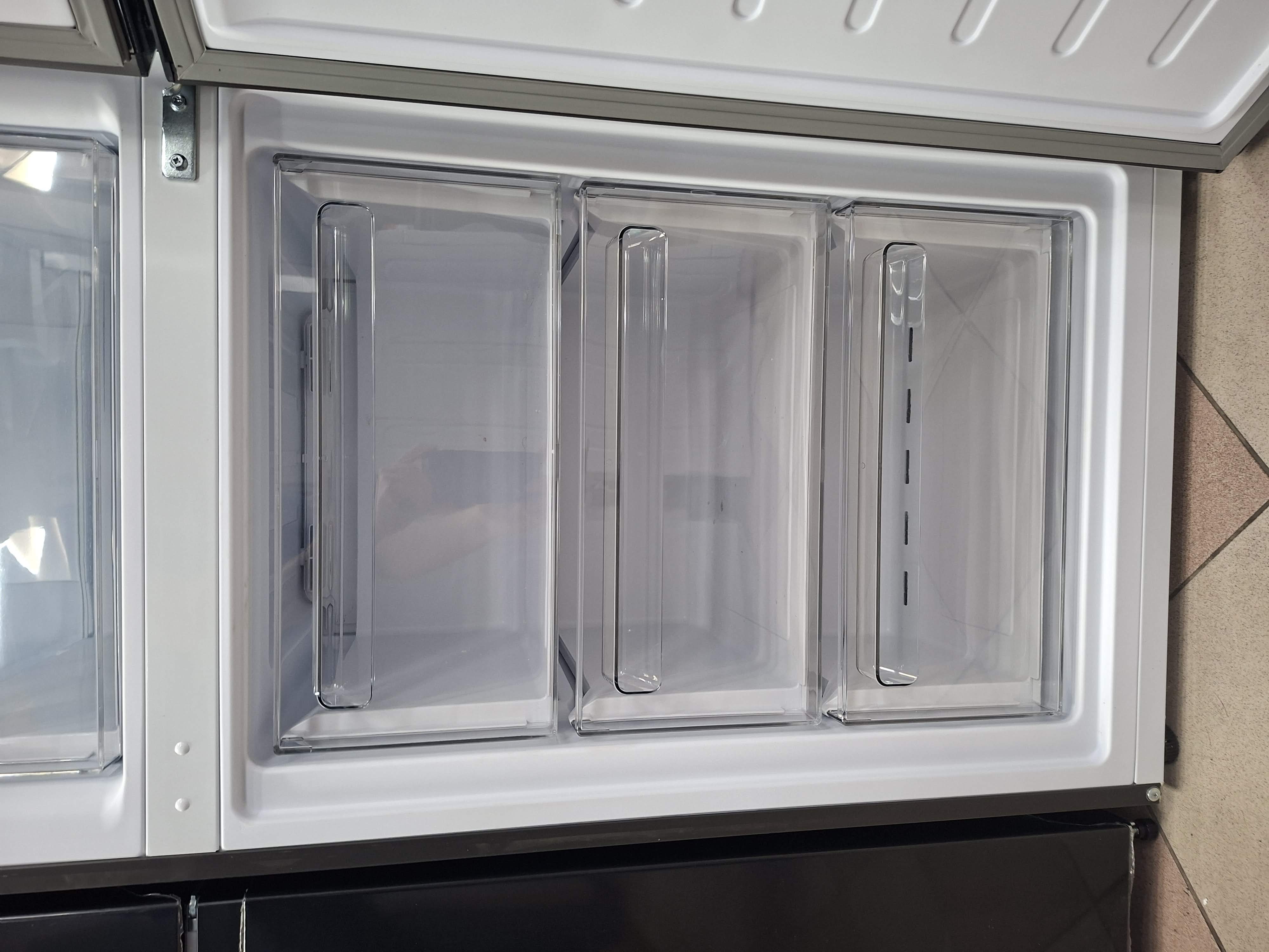 Frižider Candy CCE4T620EB , 200 cm. 