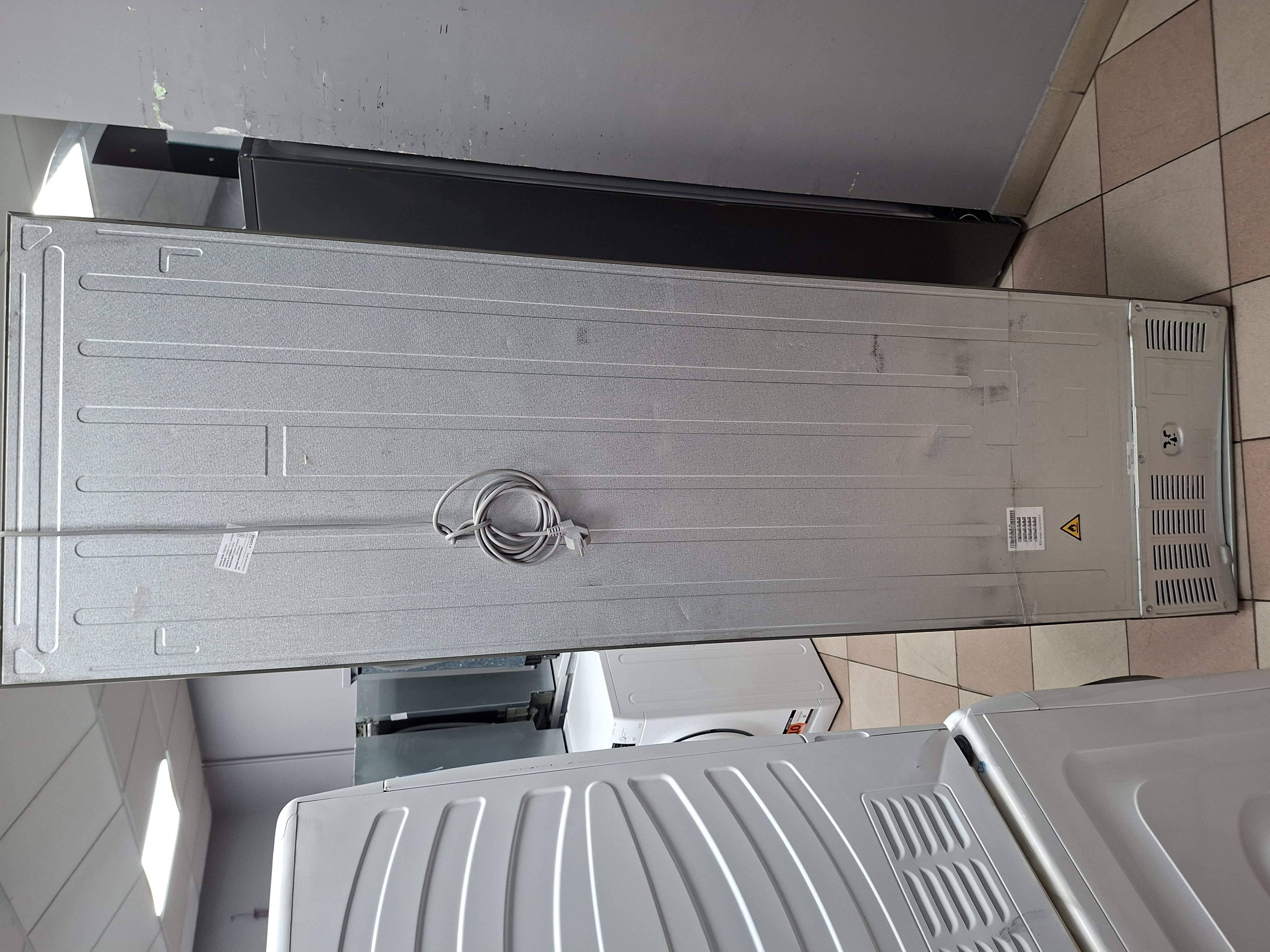 Frižider Candy CNCQ2T620DX , 205 cm.