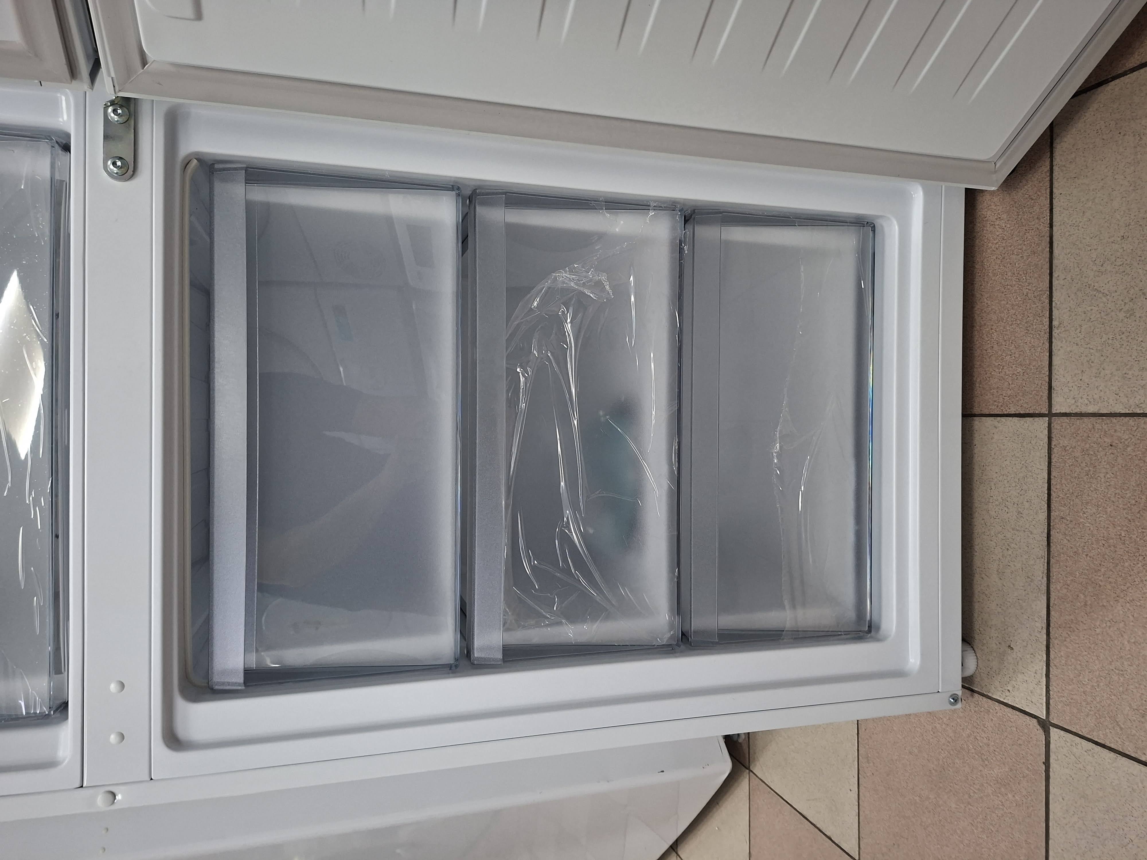 Frižider Candy ECN2CQTEW186 , 186 cm