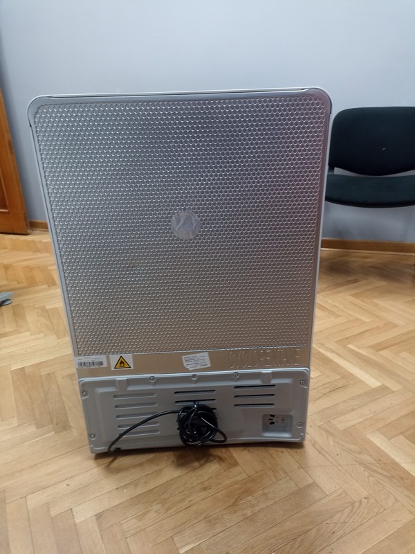 Frižider Comfee RCD113WH1RT(E) , 84cm.