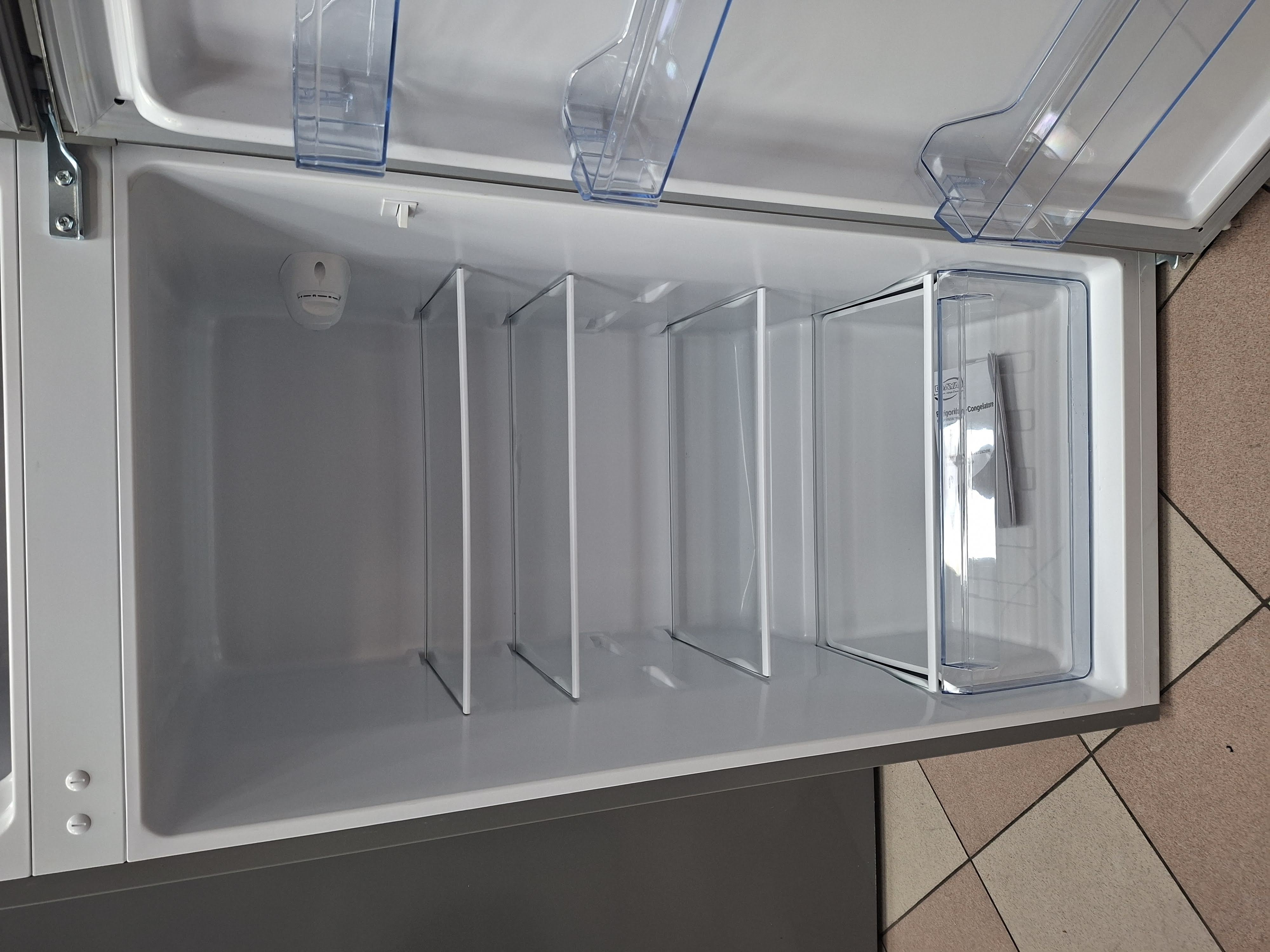 Frižider Daya DDP28NSM1XF0 , 143 cm.