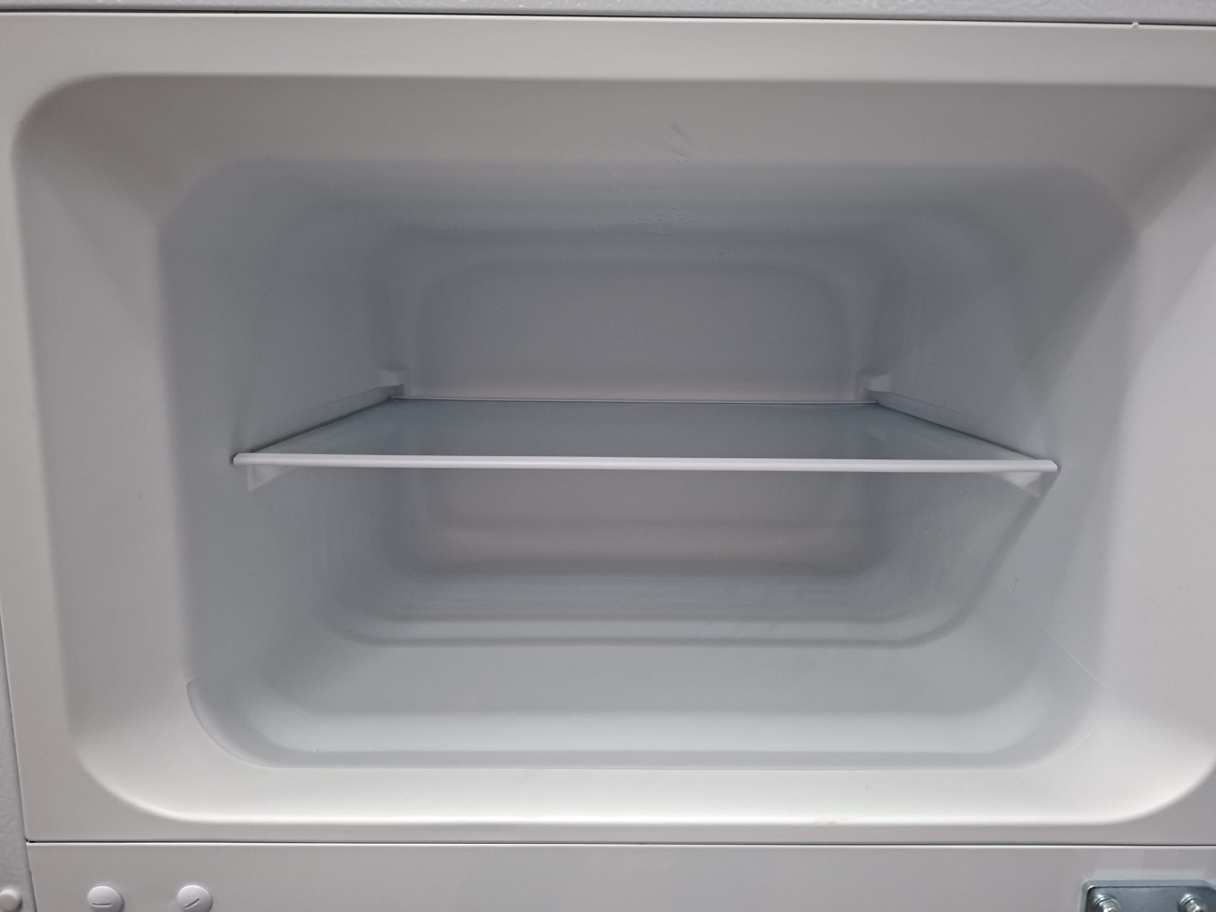 Frižider Daya  DSDP210WE , 143 cm.