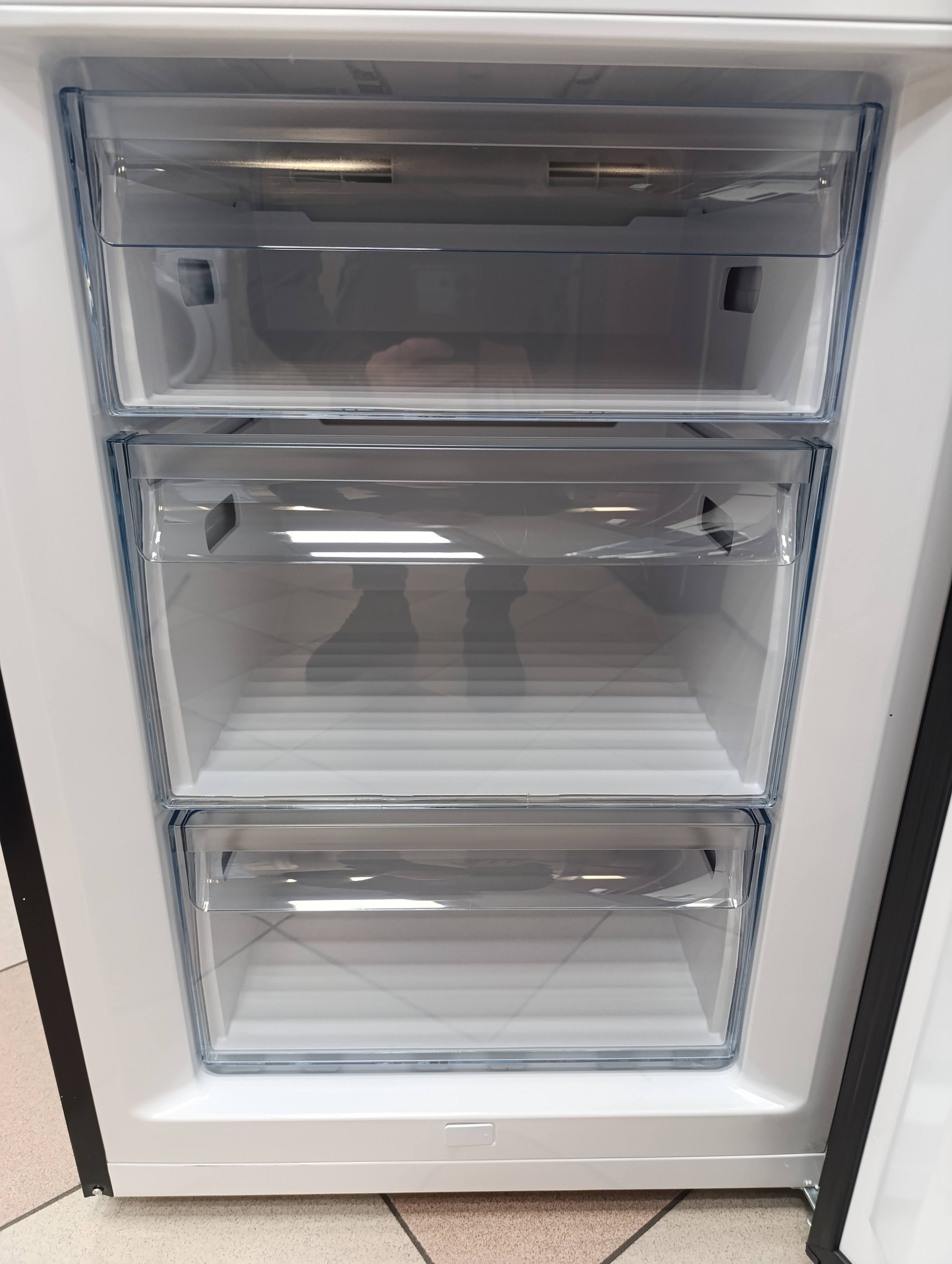 Frižider Gorenje NK79B0DBK, 185cm.
