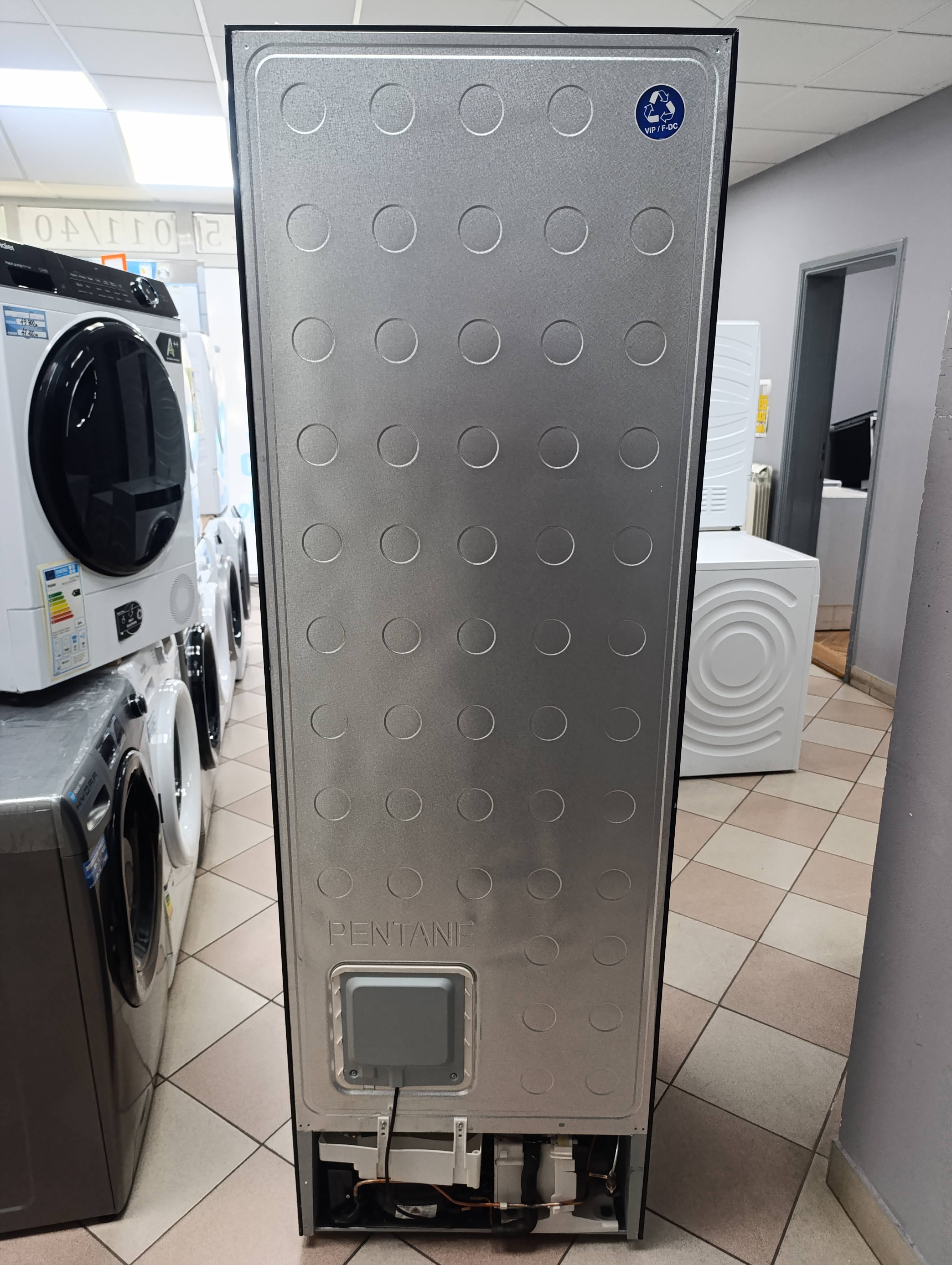 Frižider Gorenje NK79B0DBK, 185cm.