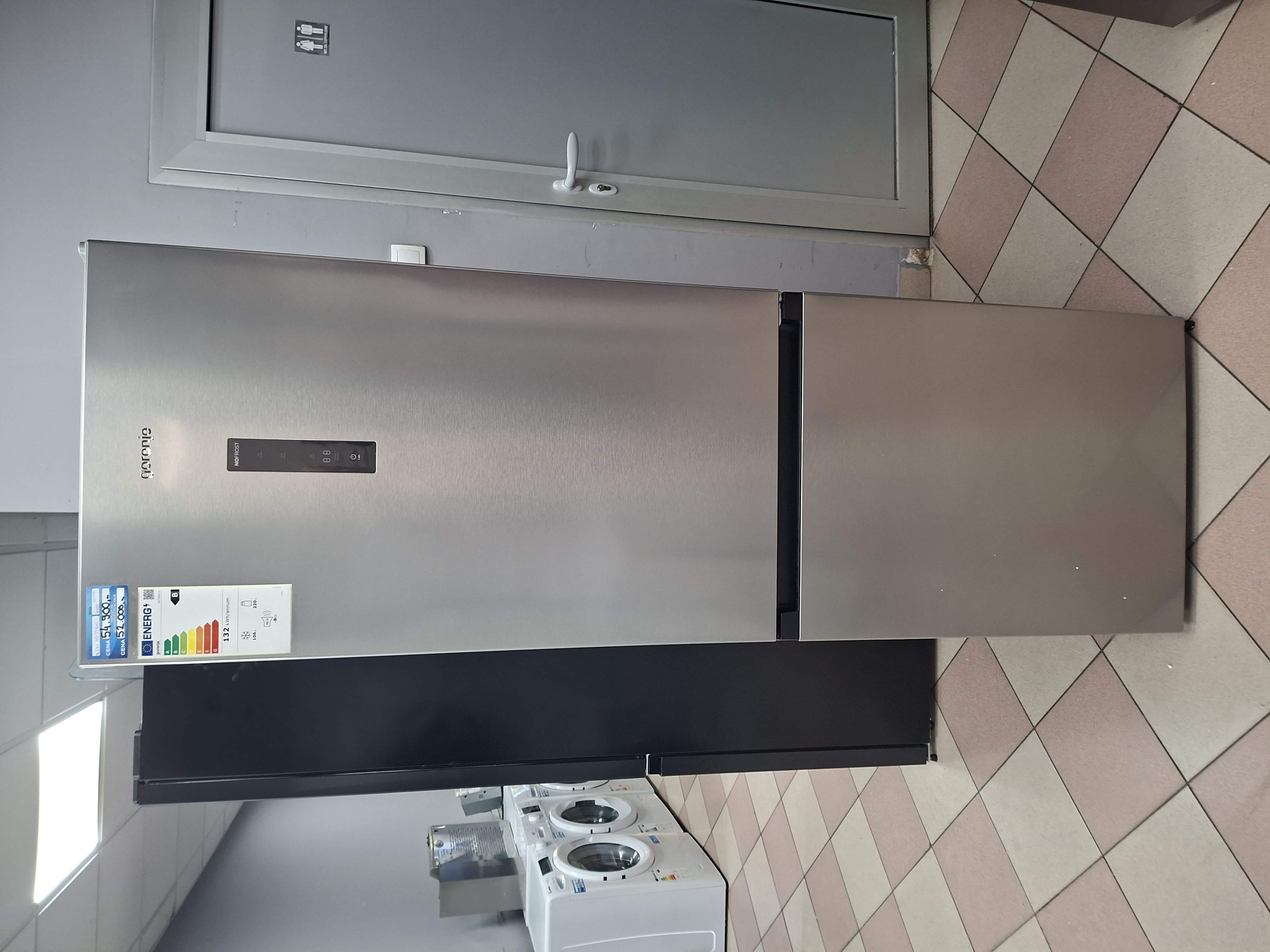Frižider Gorenje NK79B0DXL , 185cm.