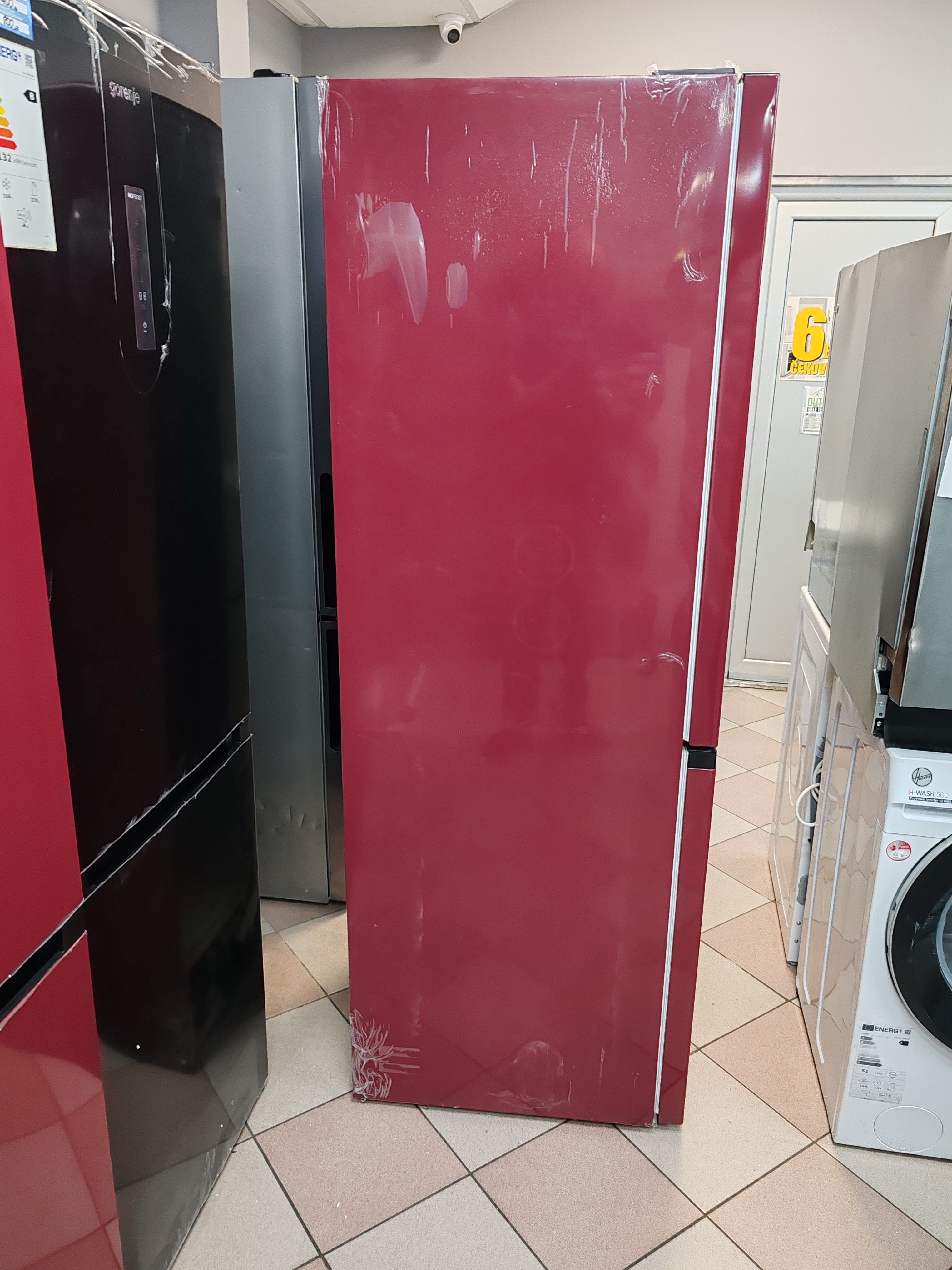 Frižider Gorenje NK79C0DR , 185cm.