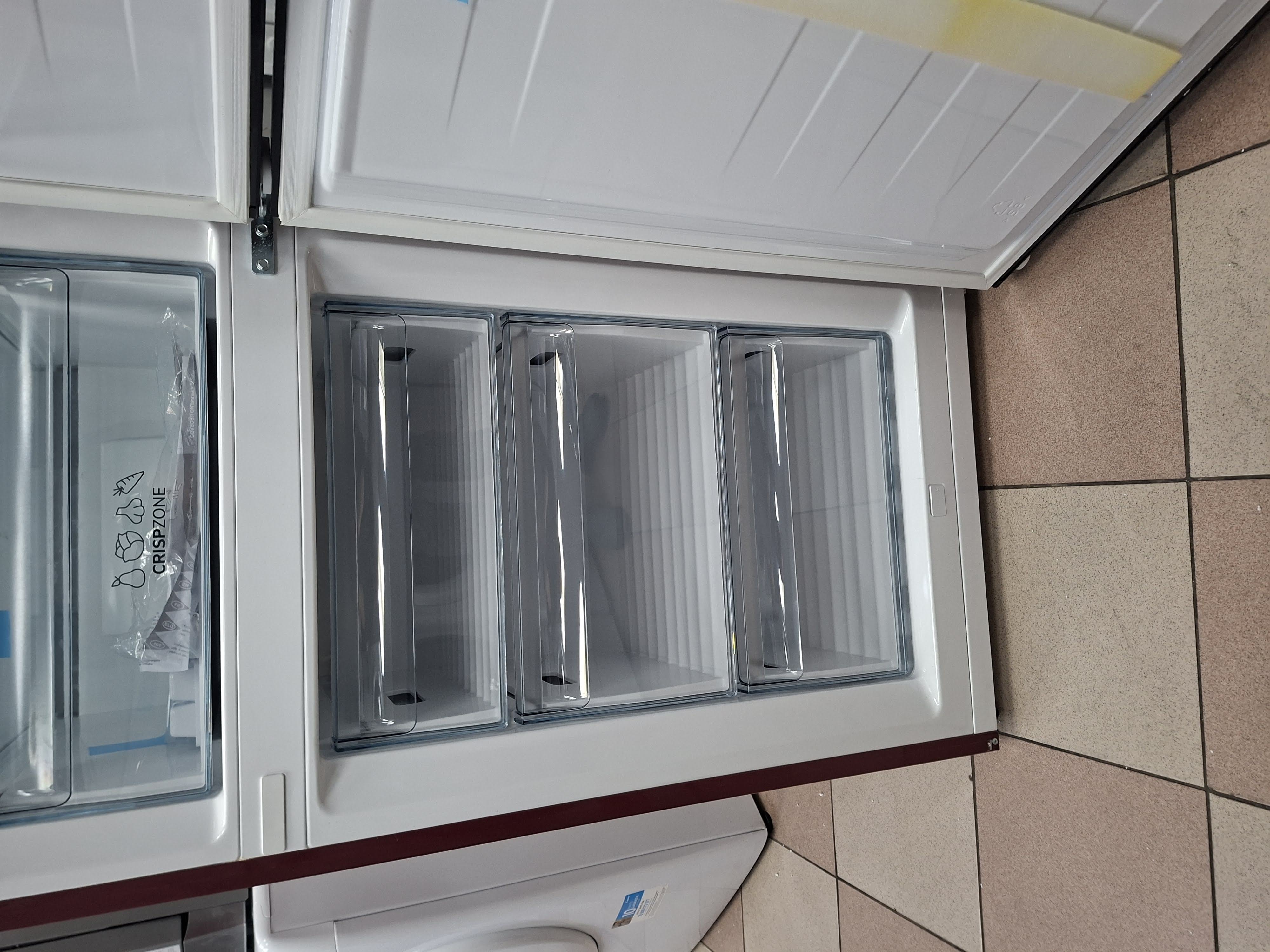 Frižider Gorenje NK89B0DR , 200 cm.