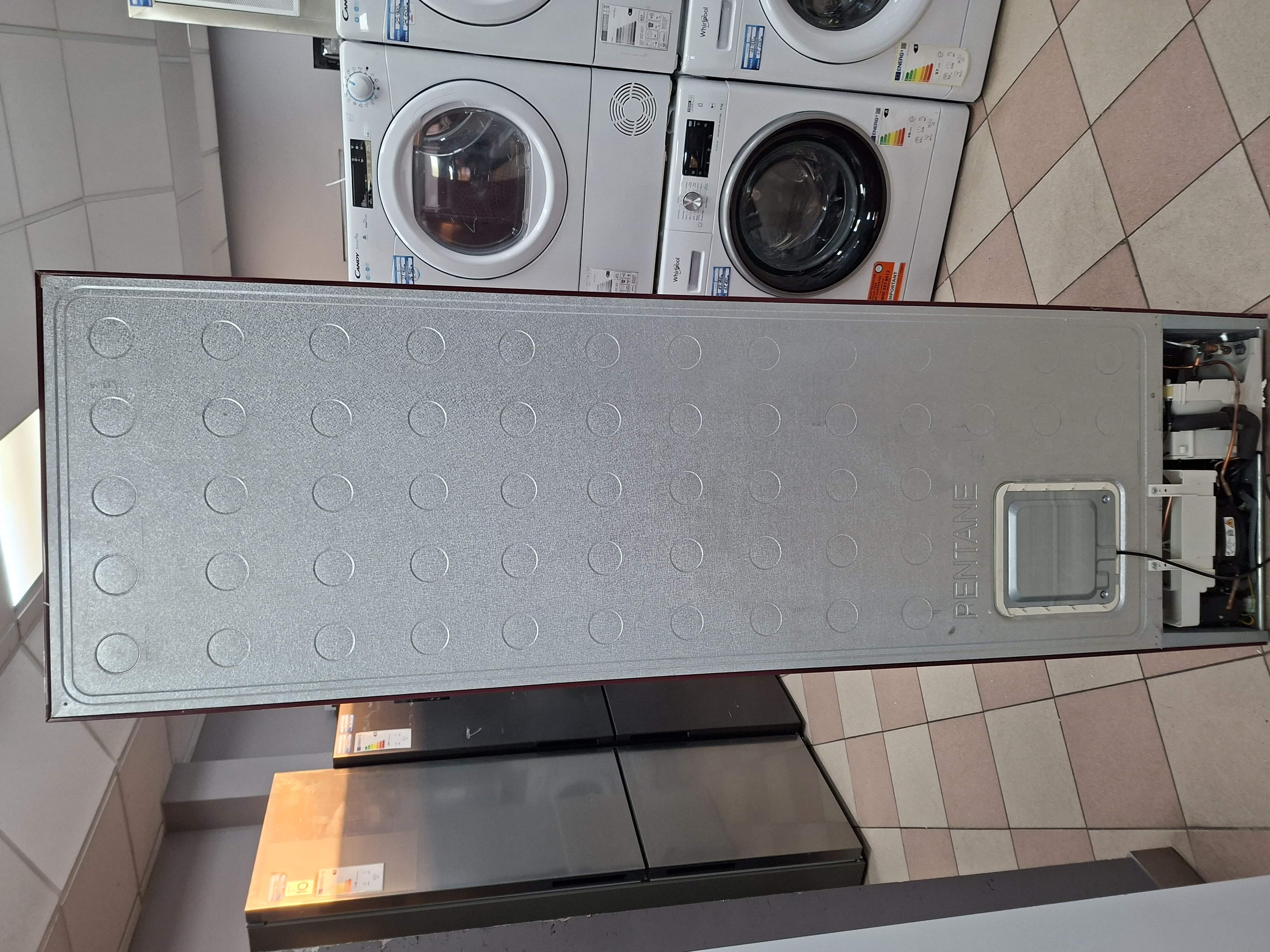 Frižider Gorenje NK89B0DR , 200 cm.