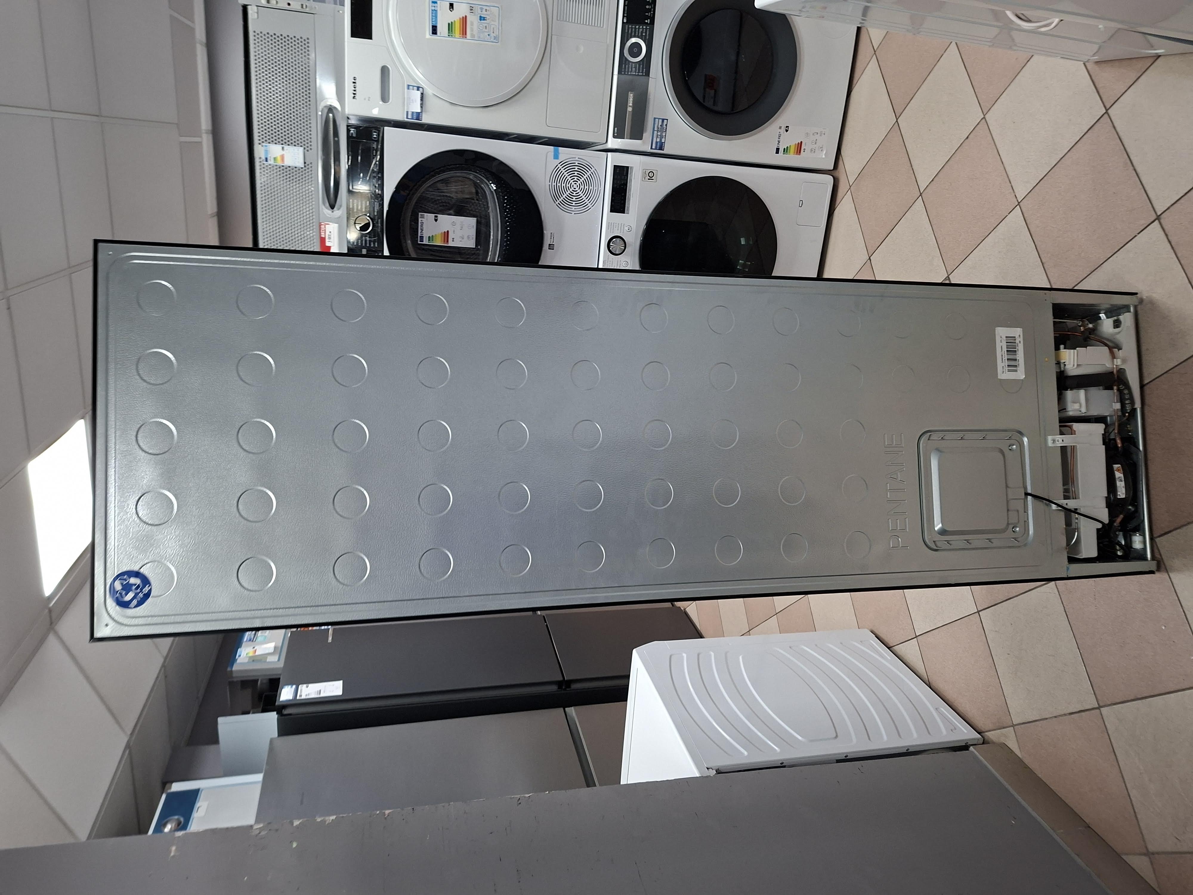 Frižider Gorenje NRK620B61BX4OT , 200 cm.