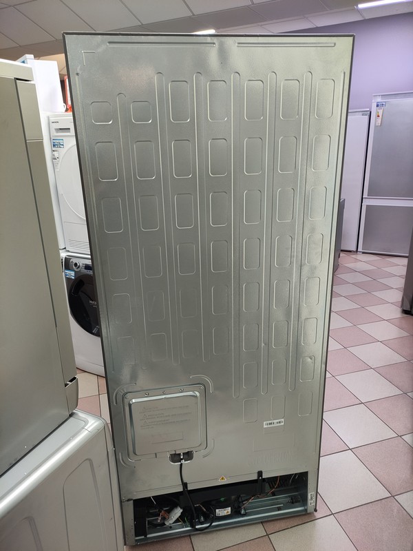 Frižider Gorenje NRM8181MX side by side , 182cm.
