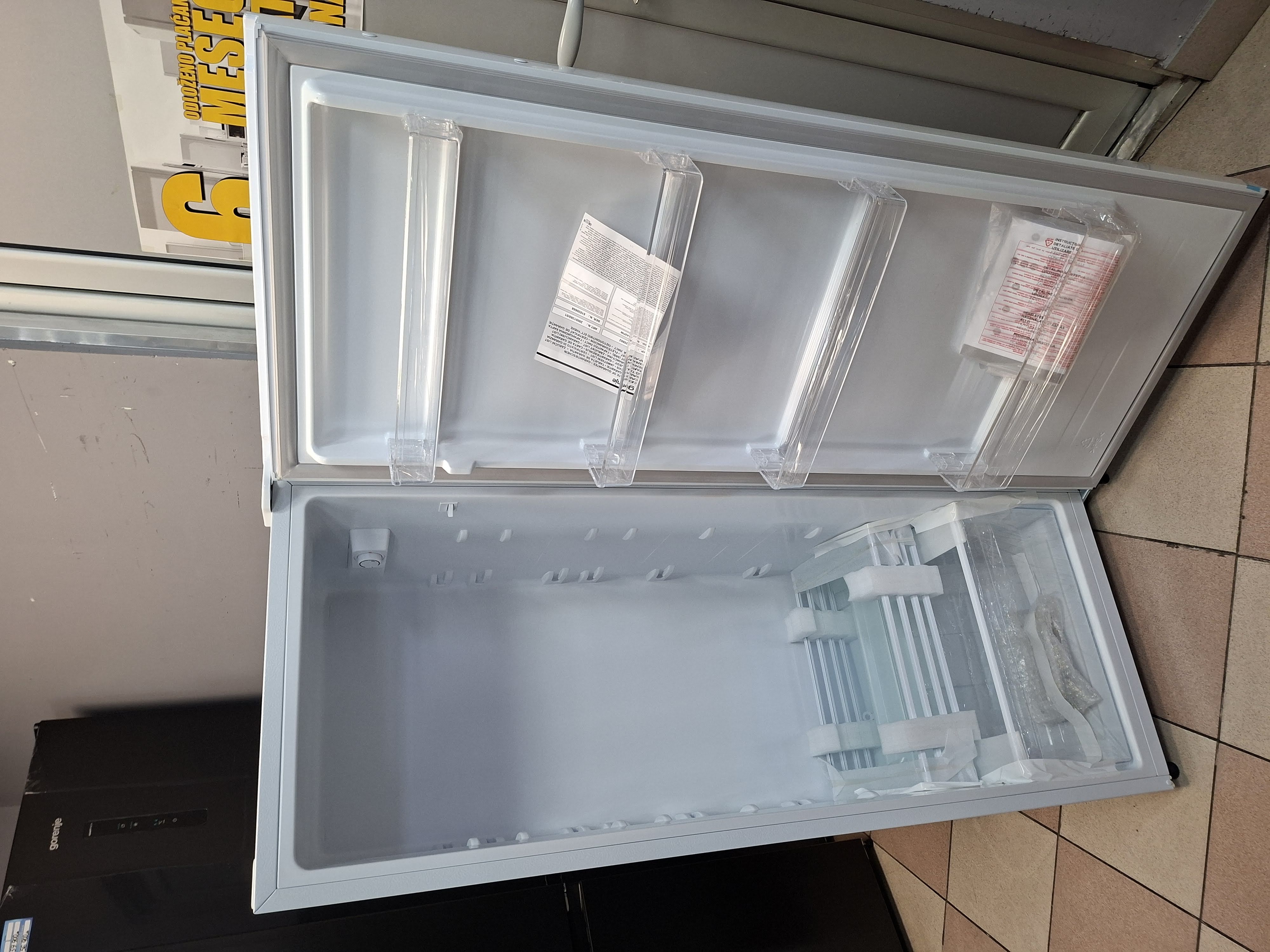 Frižider Gorenje R4142PW , 144 cm.