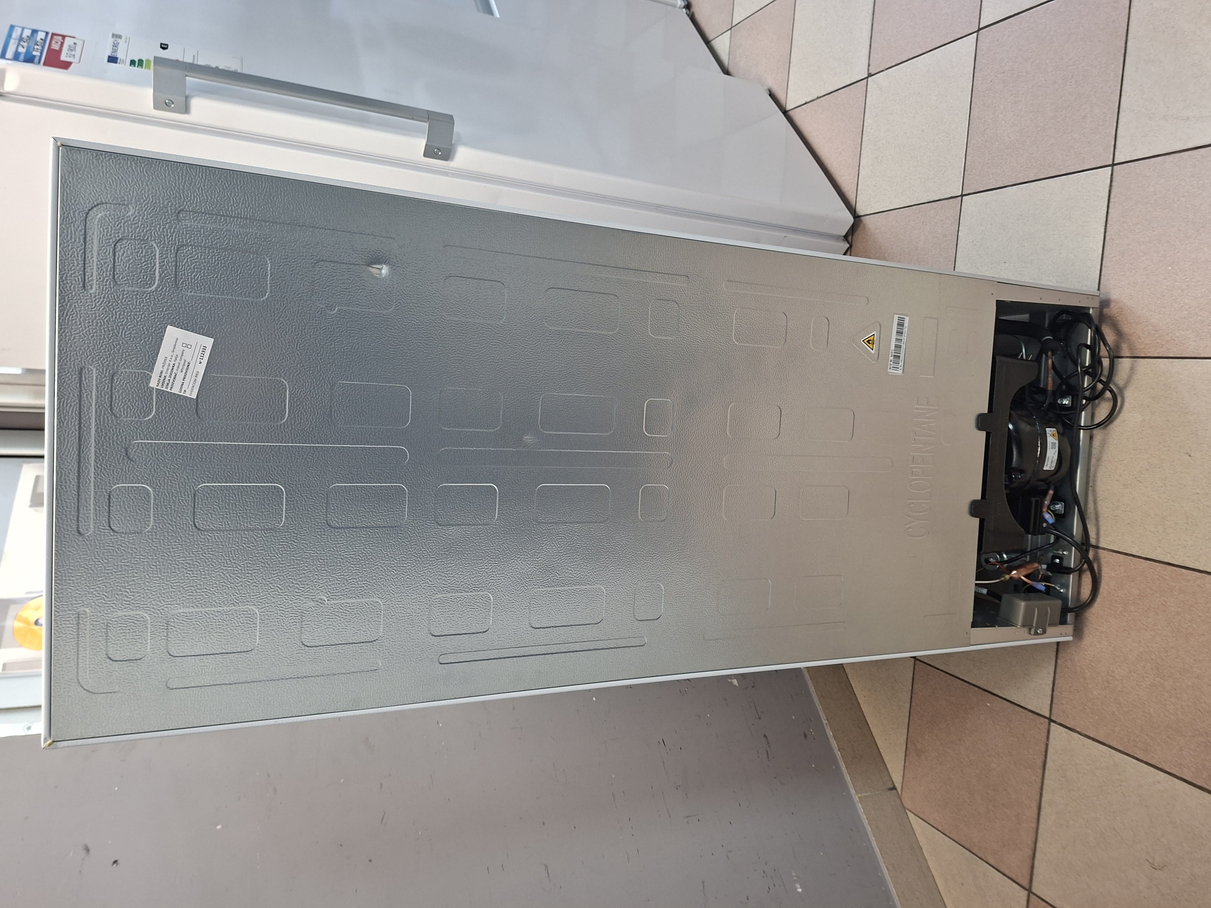 Frižider Gorenje R4142PW , 144 cm.