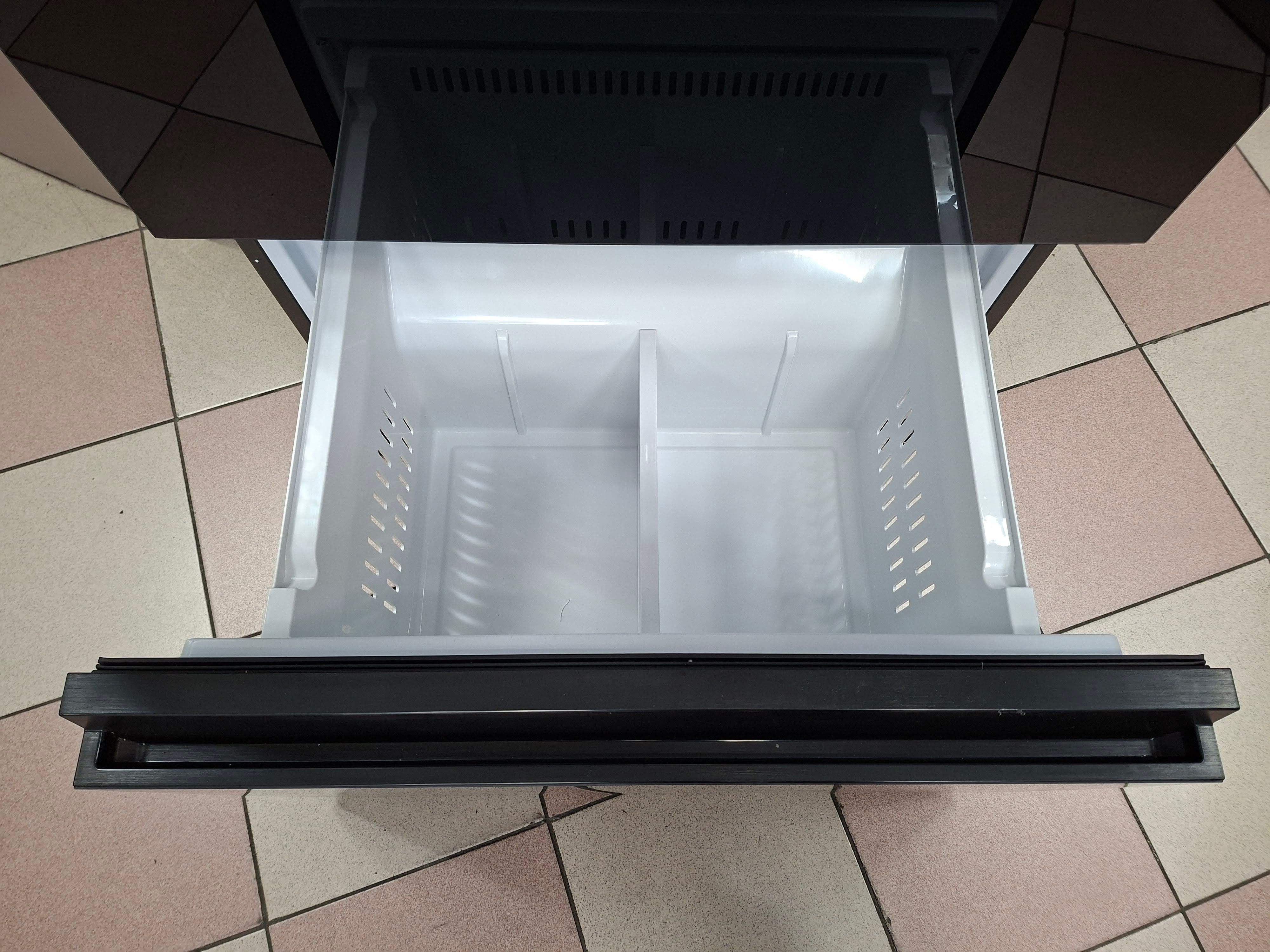 Frižider Haier HFR3718ENGB, 70cm