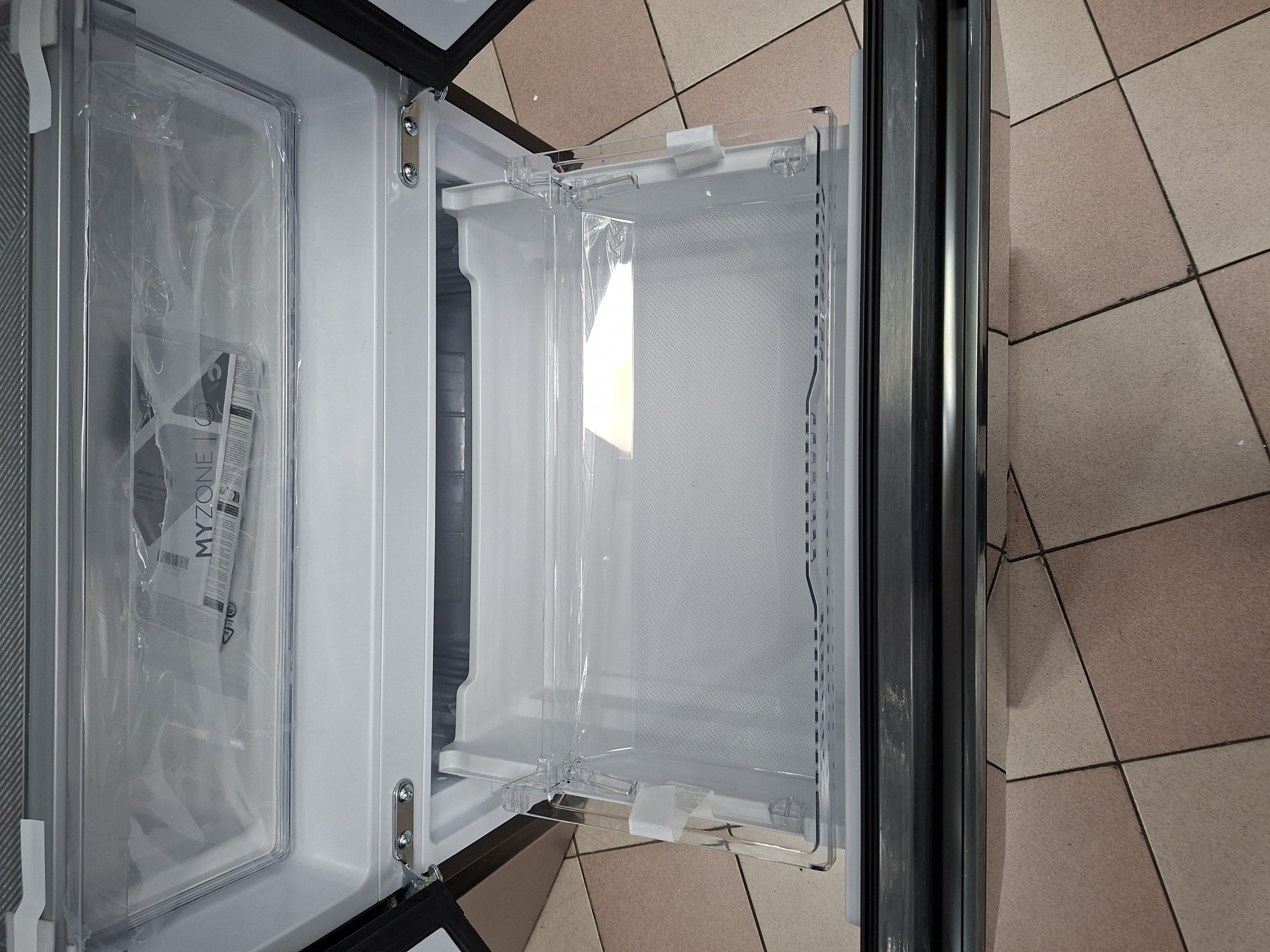 Frižider Haier HFR3718ENGB, 70cm