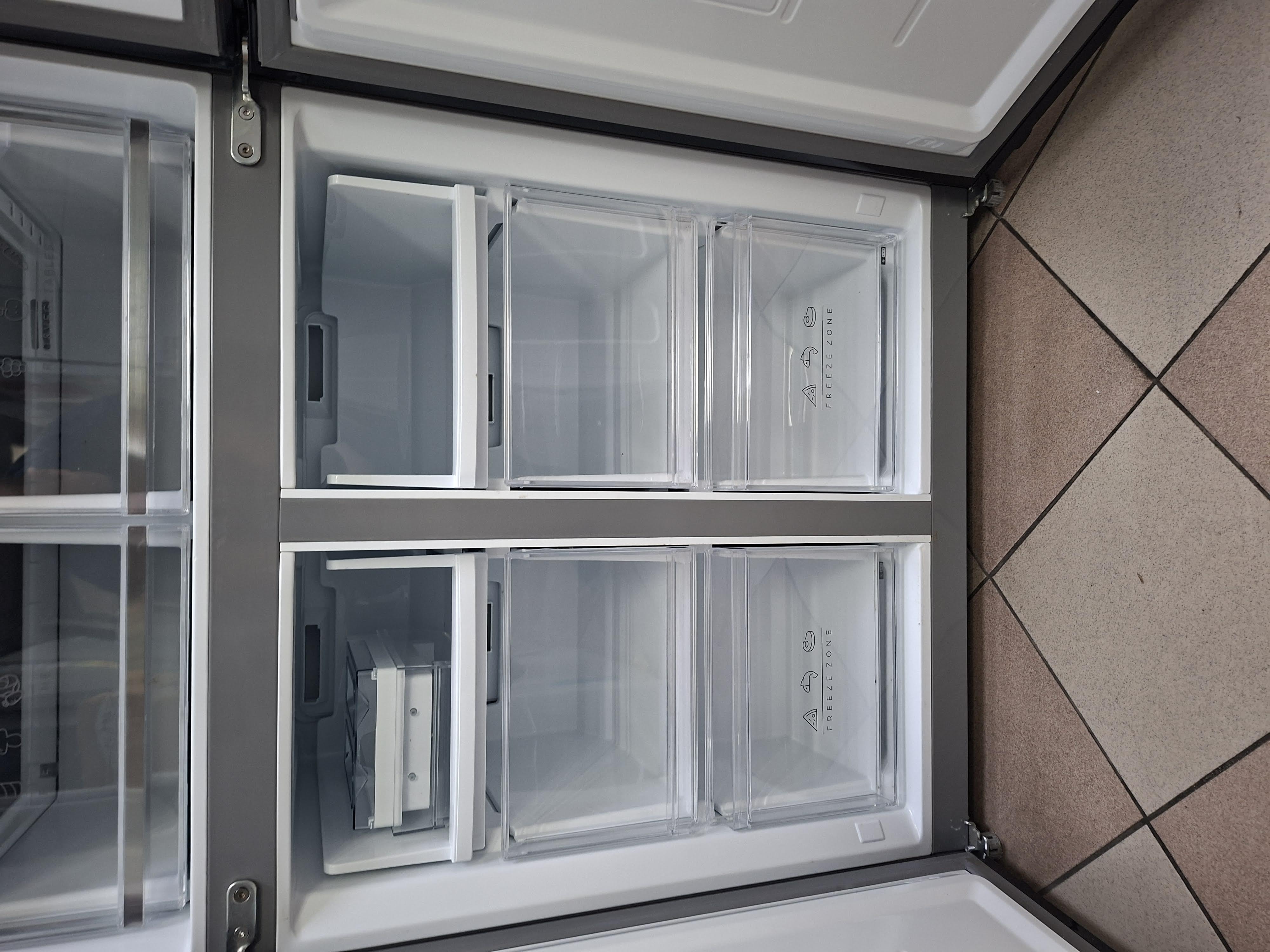 Frižider Hanseatic HCD18983EBI , 190 cm.