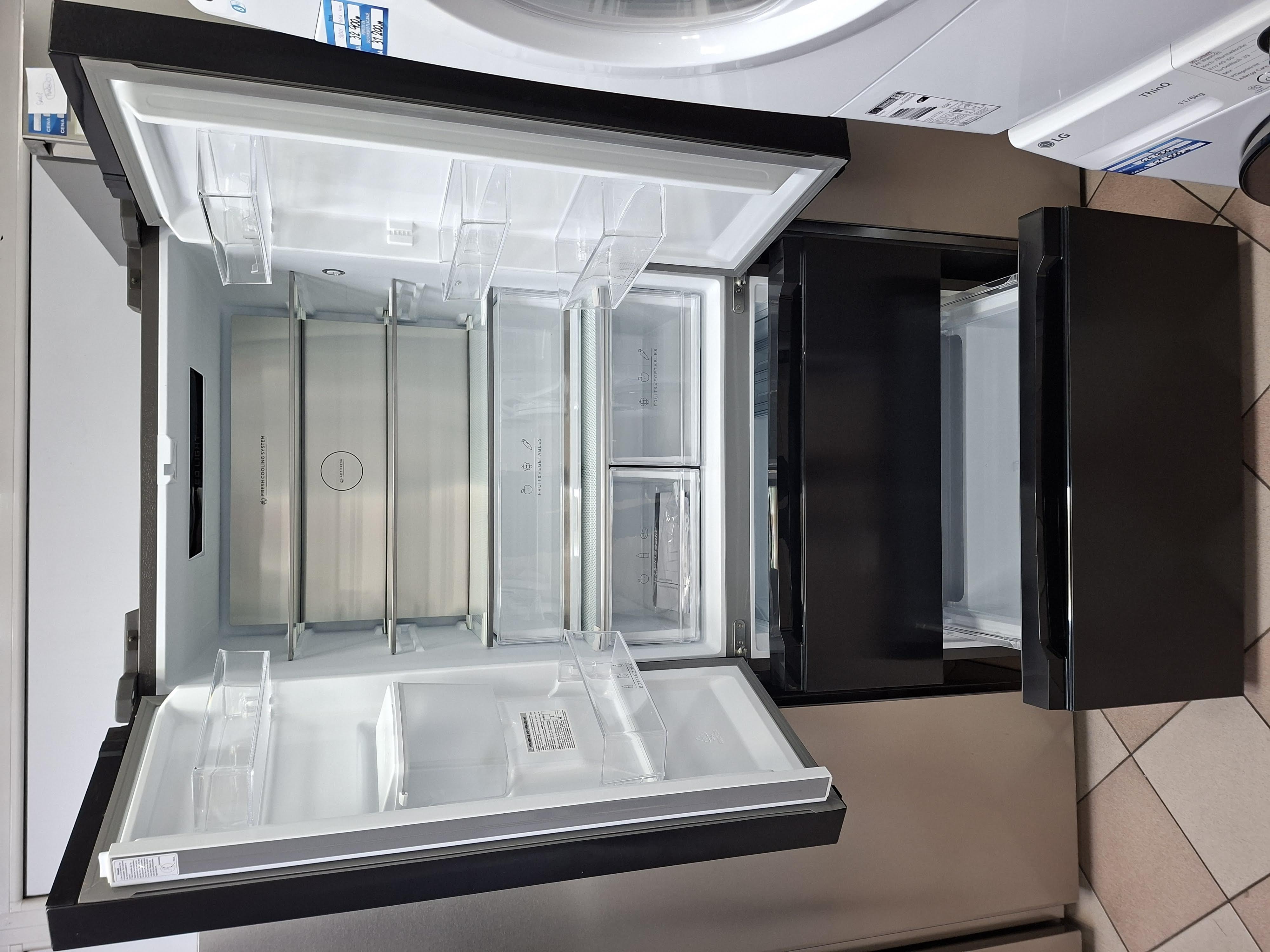 Frižider Hanseatic HFD18983DWDBI , 190 cm.