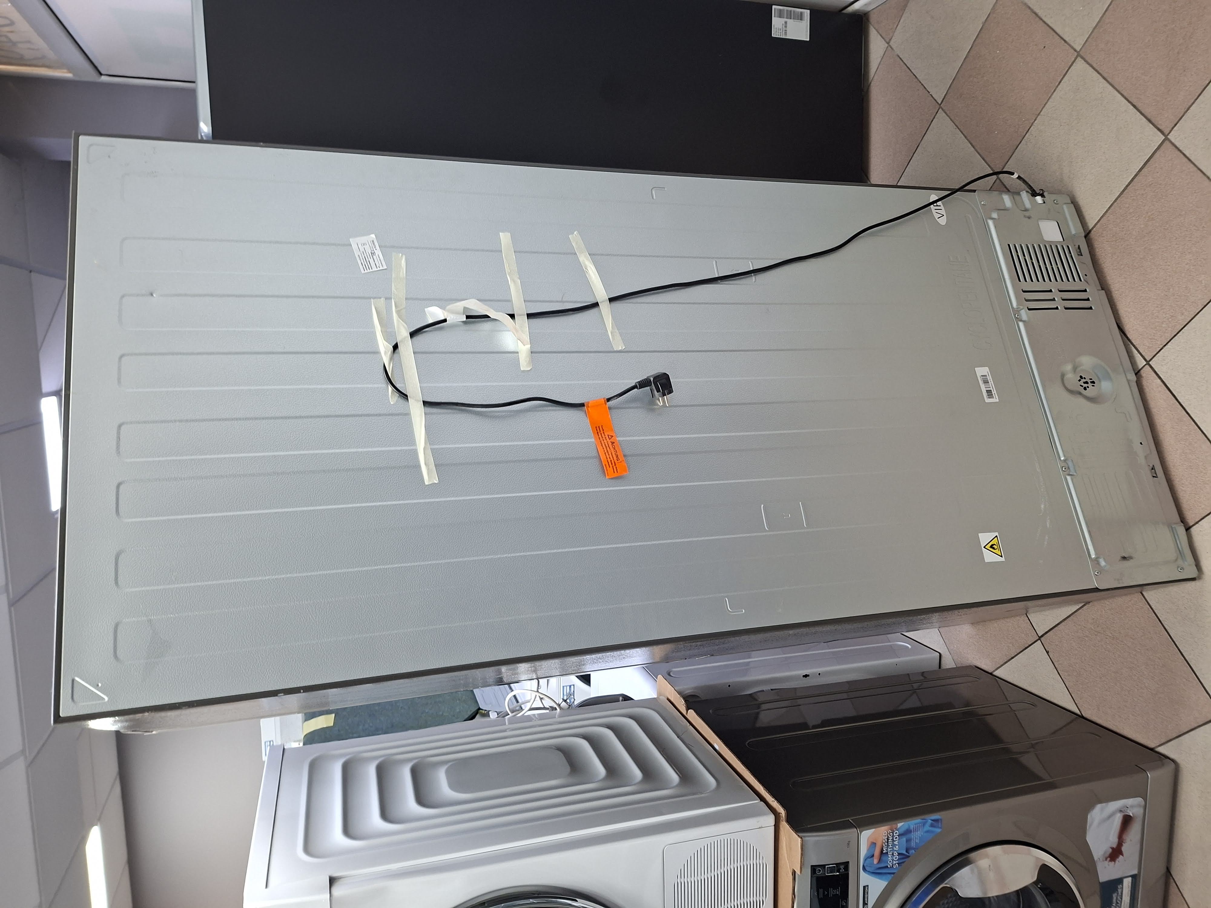 Frižider Hanseatic HFD18983DWDI , 190 cm.