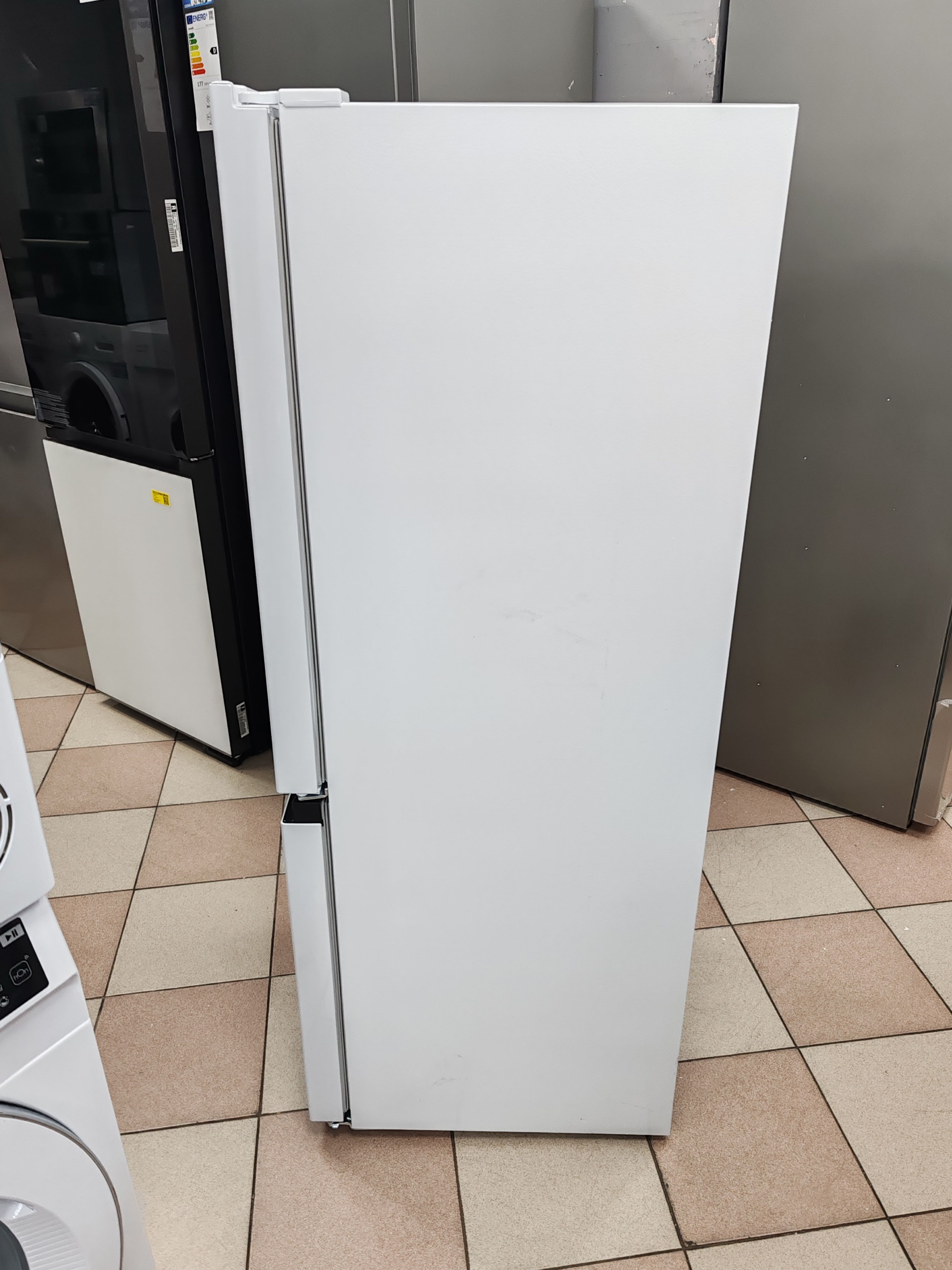 Frižider Hanseatic HKGK14349CW , 143cm