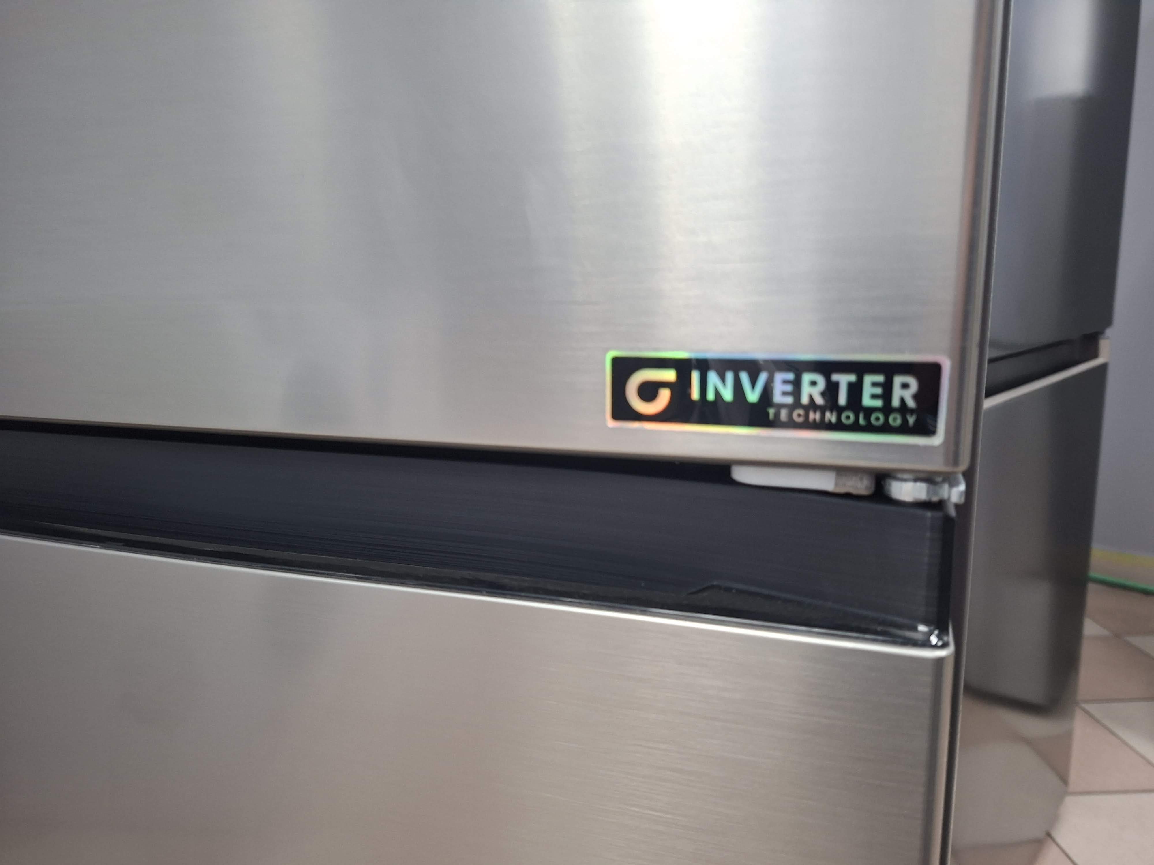 Frižider Hisense RB390N4CCD ,186 cm.