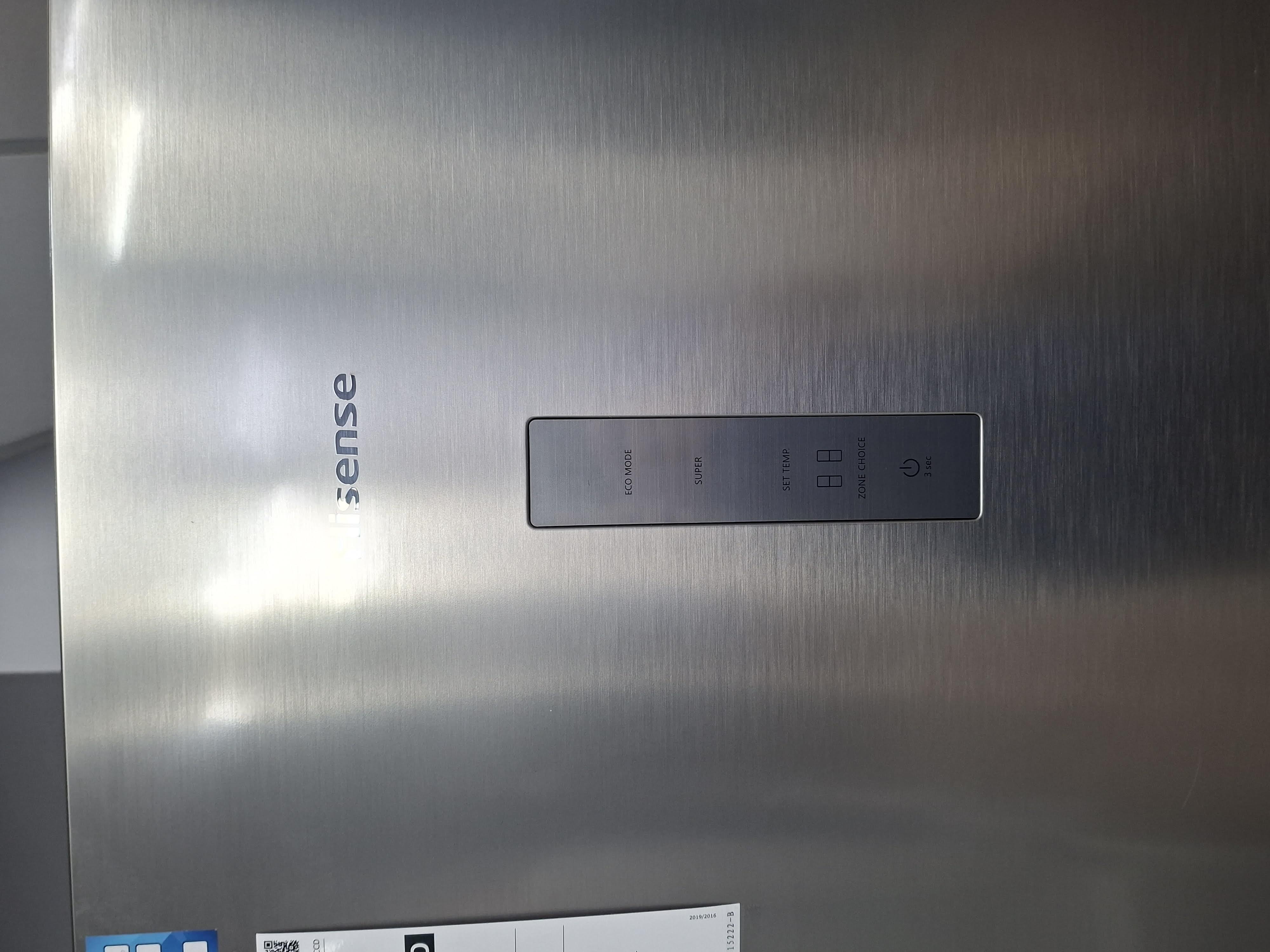 Frižider Hisense RB390N4CCD ,186 cm.