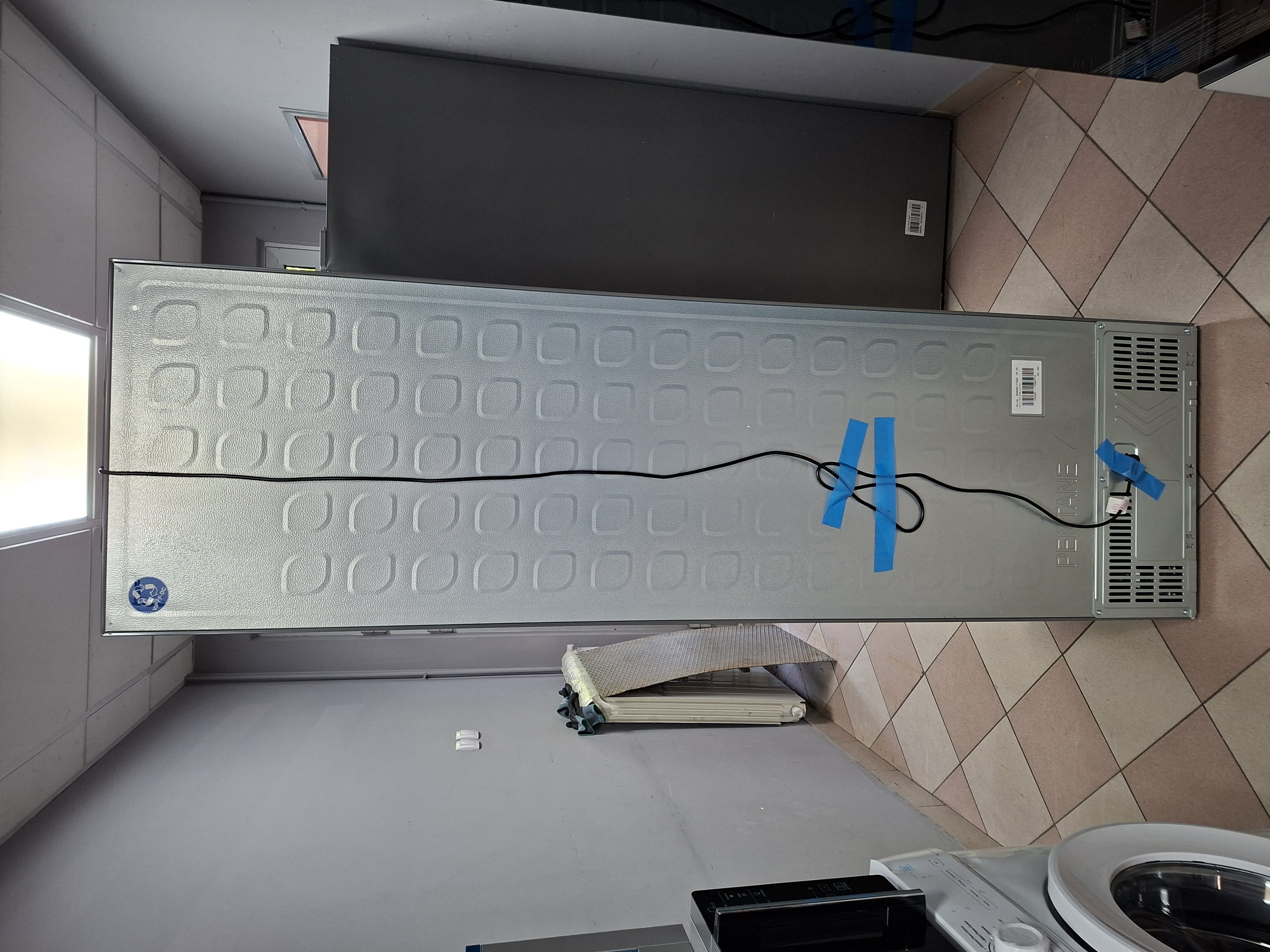 Frižider Hisense RB3P410SACC , 203 cm.