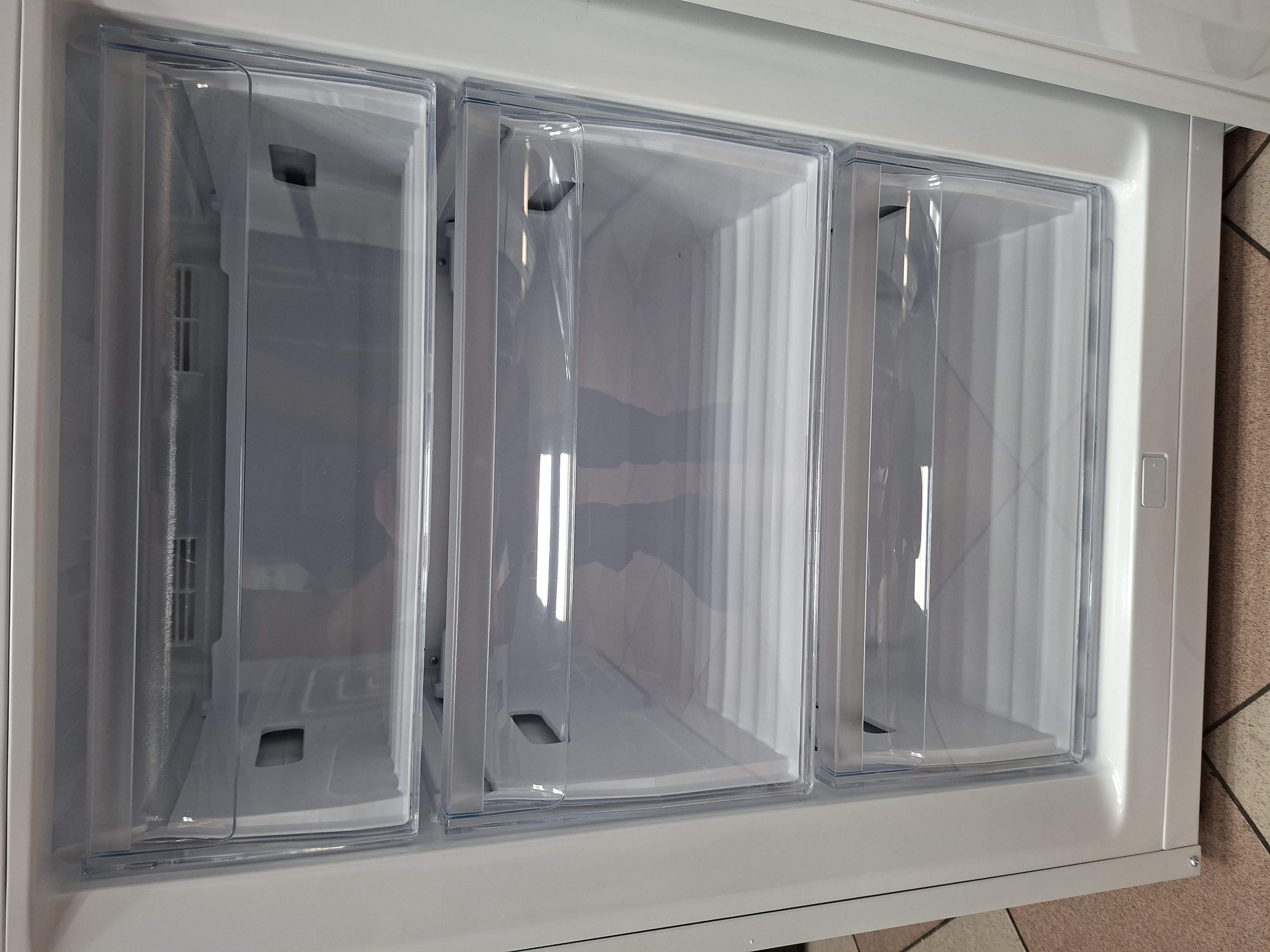 Frižider Hisense RB434N4BW2 , 200 cm.