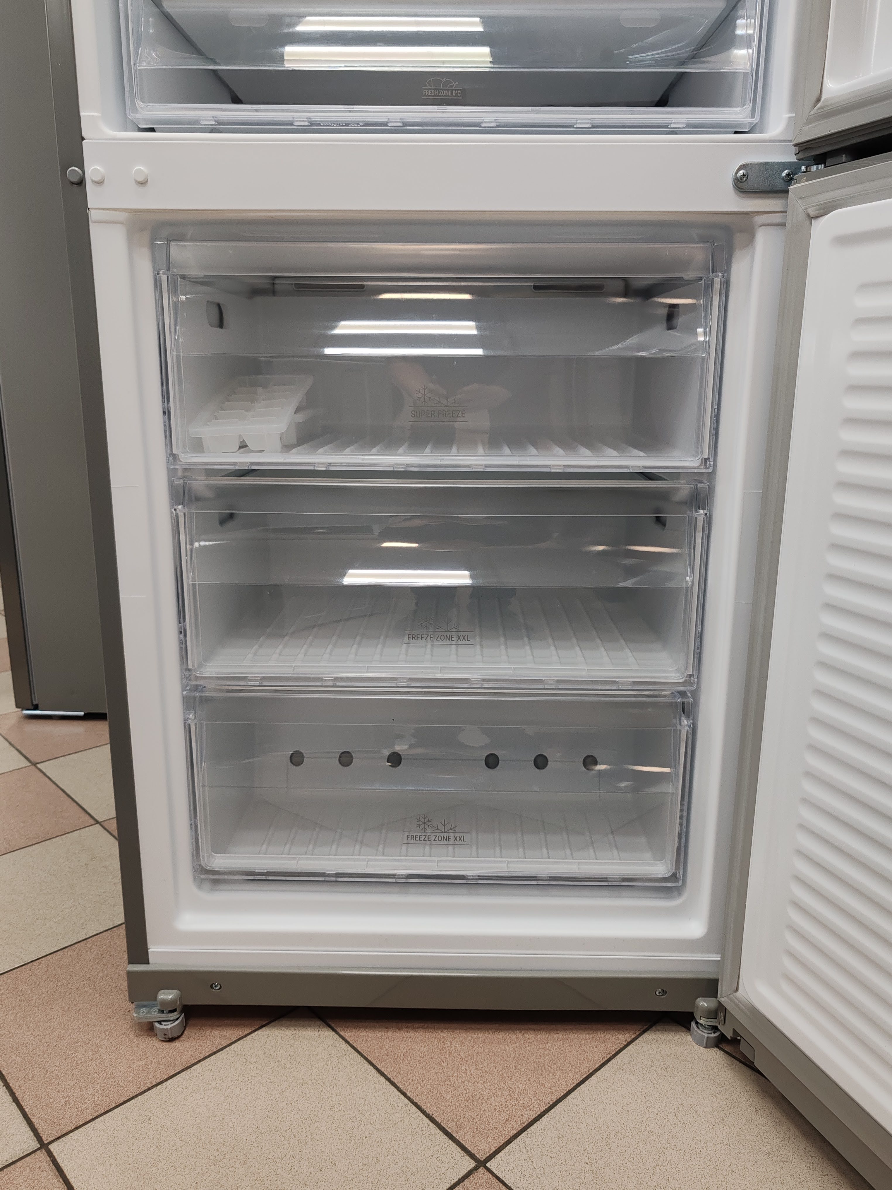 Frižider Hotpoint Ariston HA70BE 31 X , 195cm