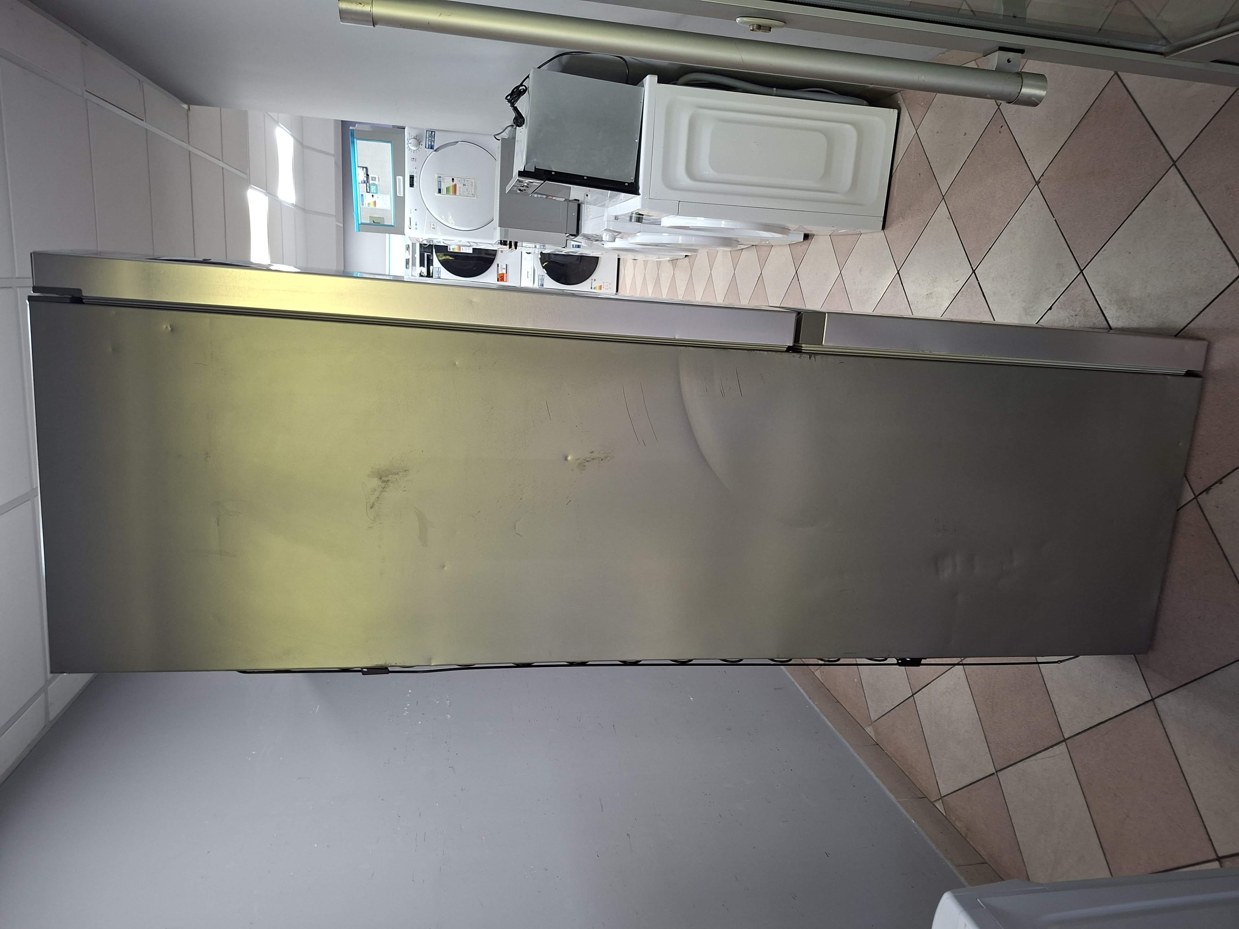 Frižider Hotpoint Ariston HAFC9 TI32SX, 203 cm.