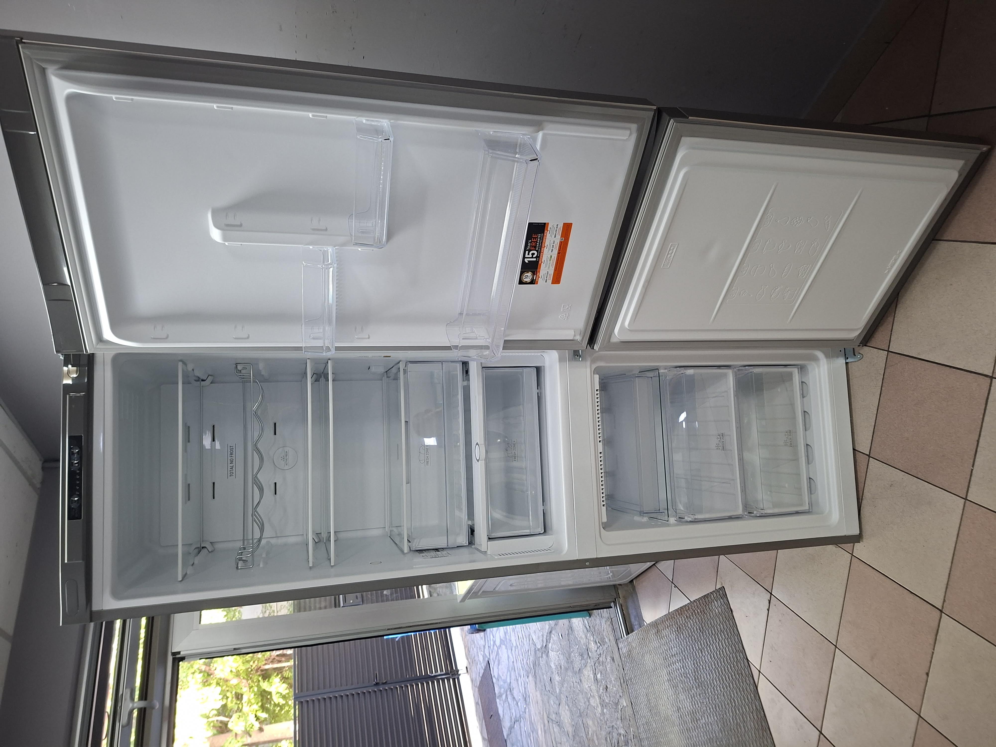 Frižider Hotpoint Ariston HAFC9 TI32SX, 203 cm.