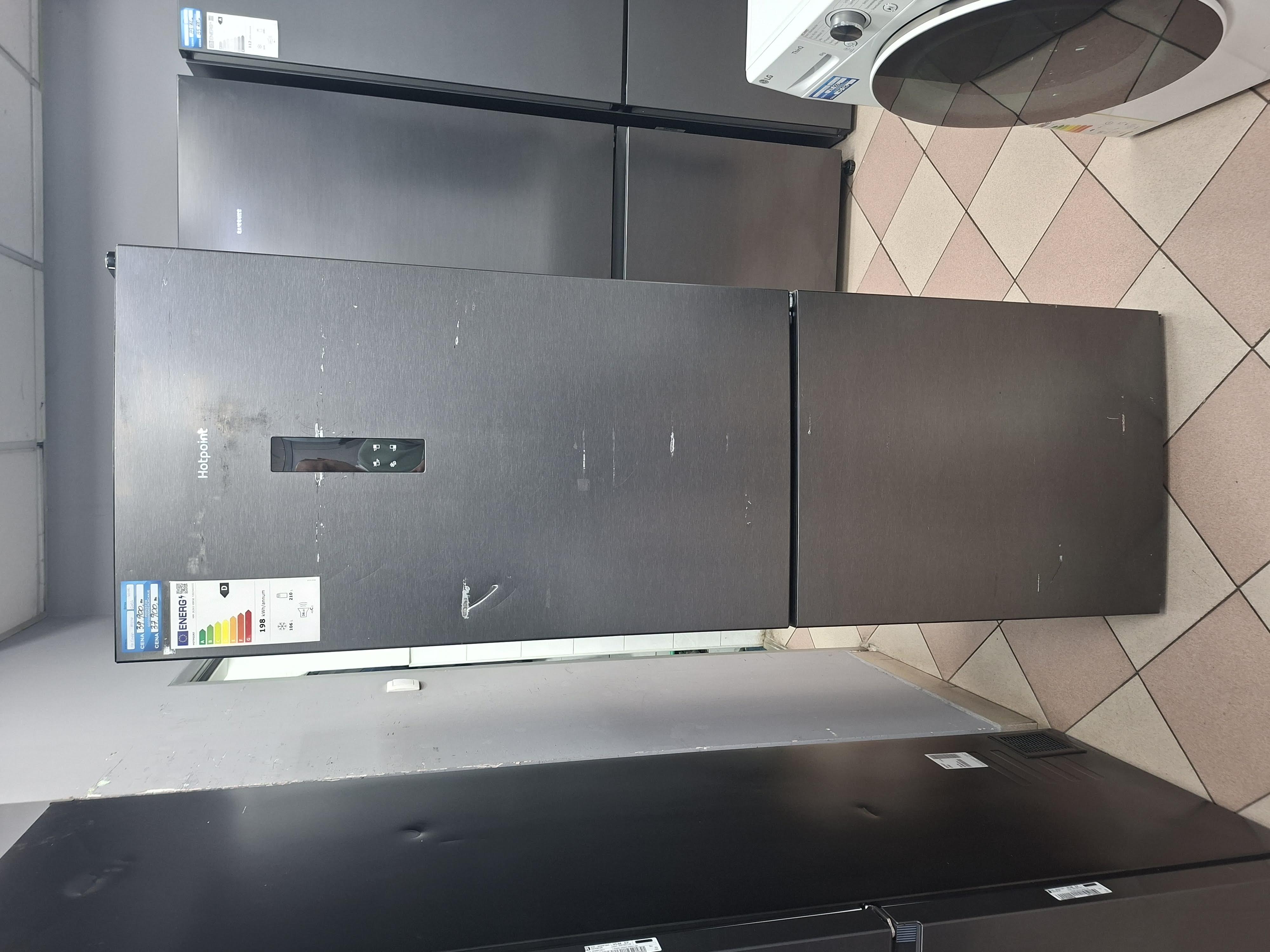 Frižider Hotpoint Ariston HPK 26363 XBR5E , 187 cm.
