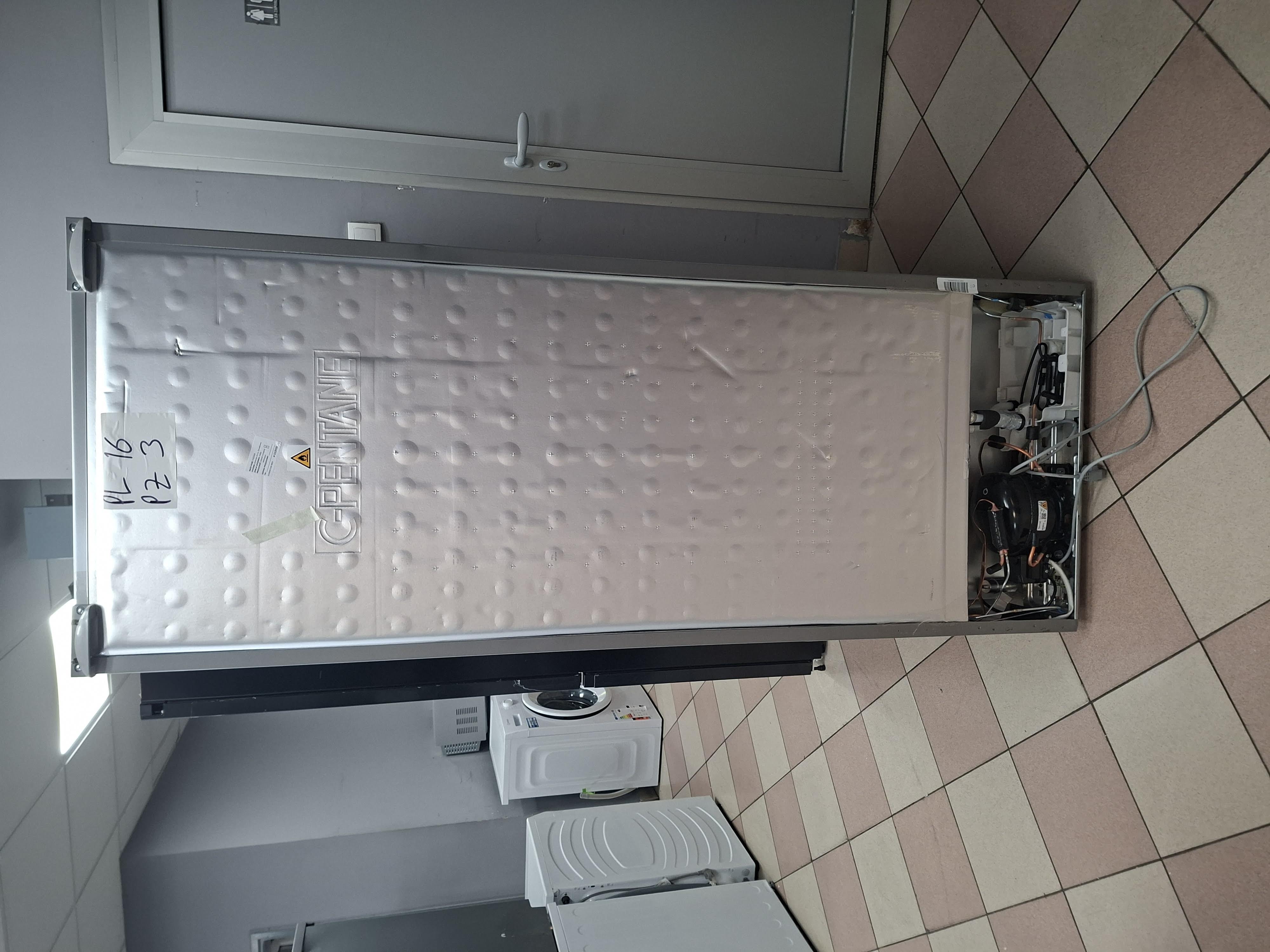 Frižider Hotpoint HPAK2 6472 XP4E, 70cm