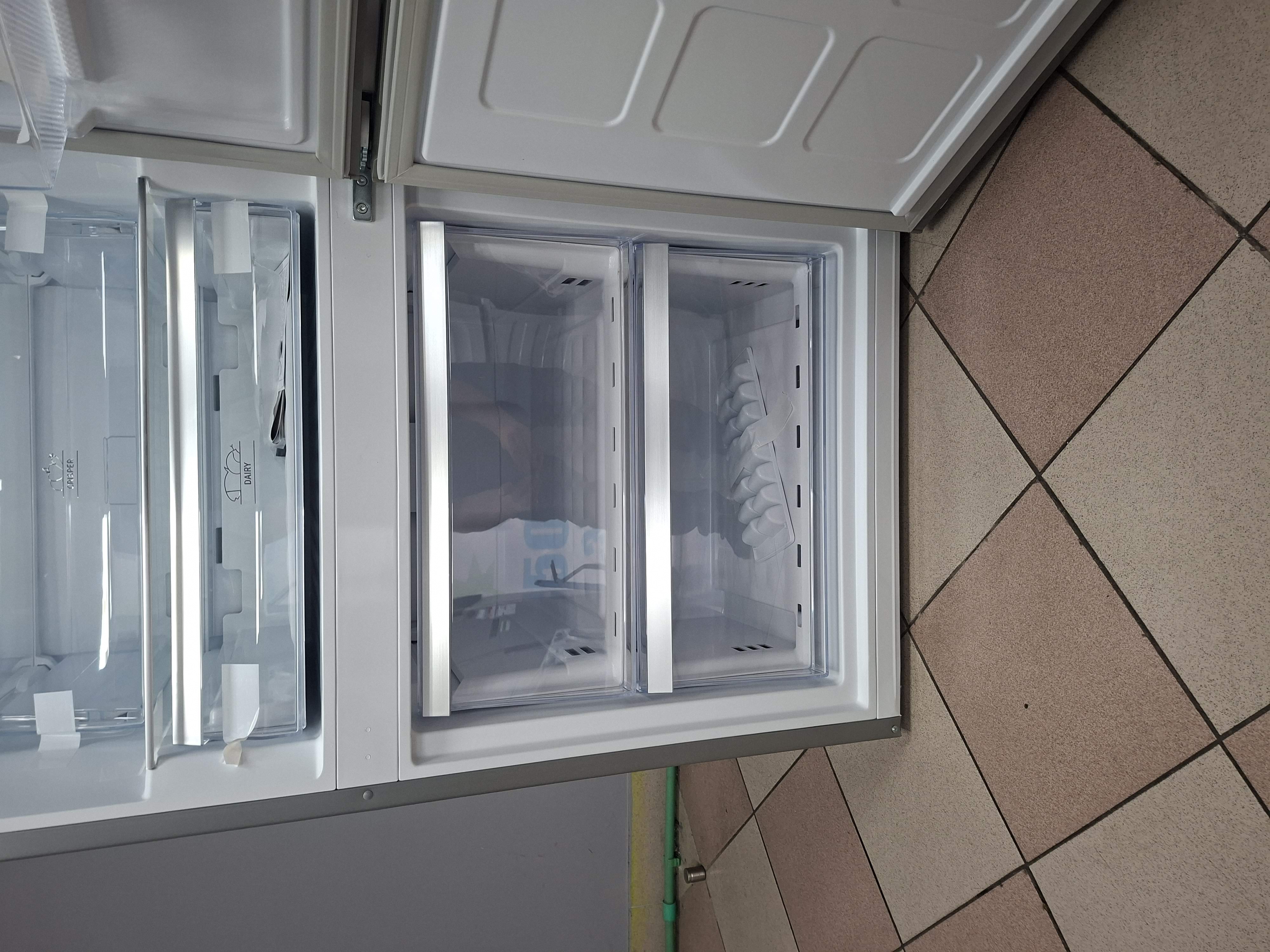 Frižider Hotpoint HPAK2 6472 XP4E, 70cm